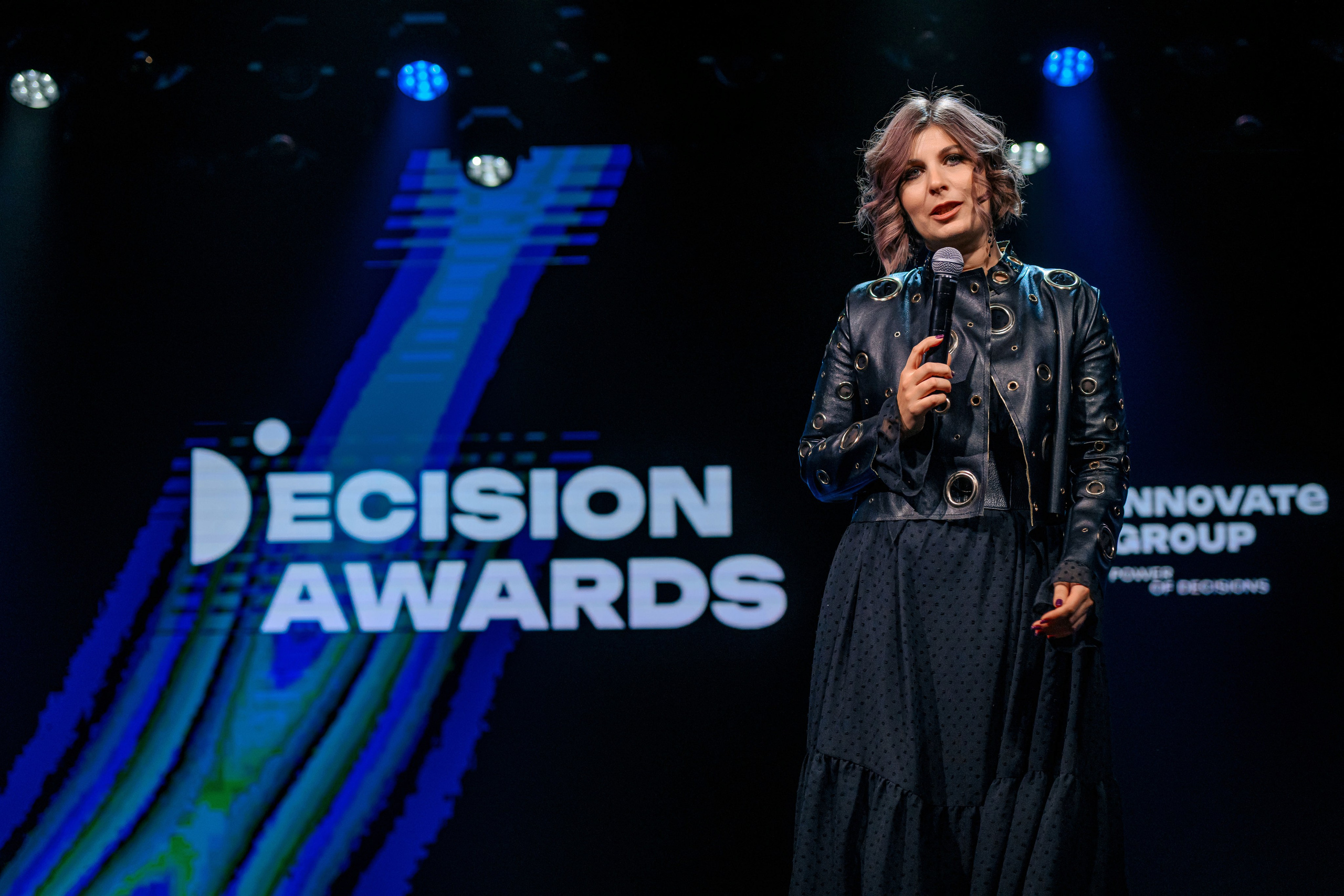 INNOVATE GROUP. Максим Комаров — Профессиональный фотограф