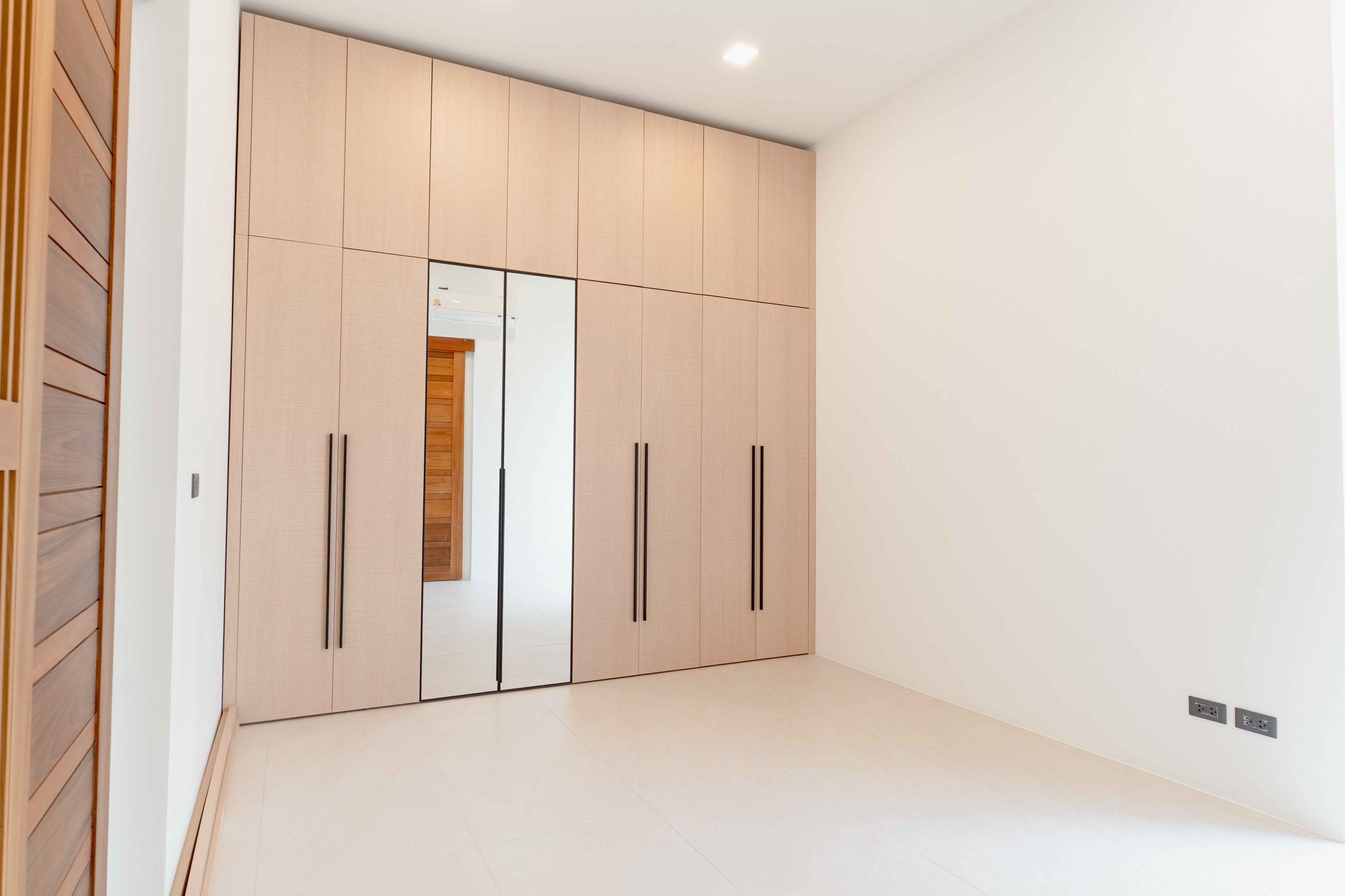 Villa 7. Toros Life — videographer and photographer in Thailand (Koh Samui, Koh Phangan)