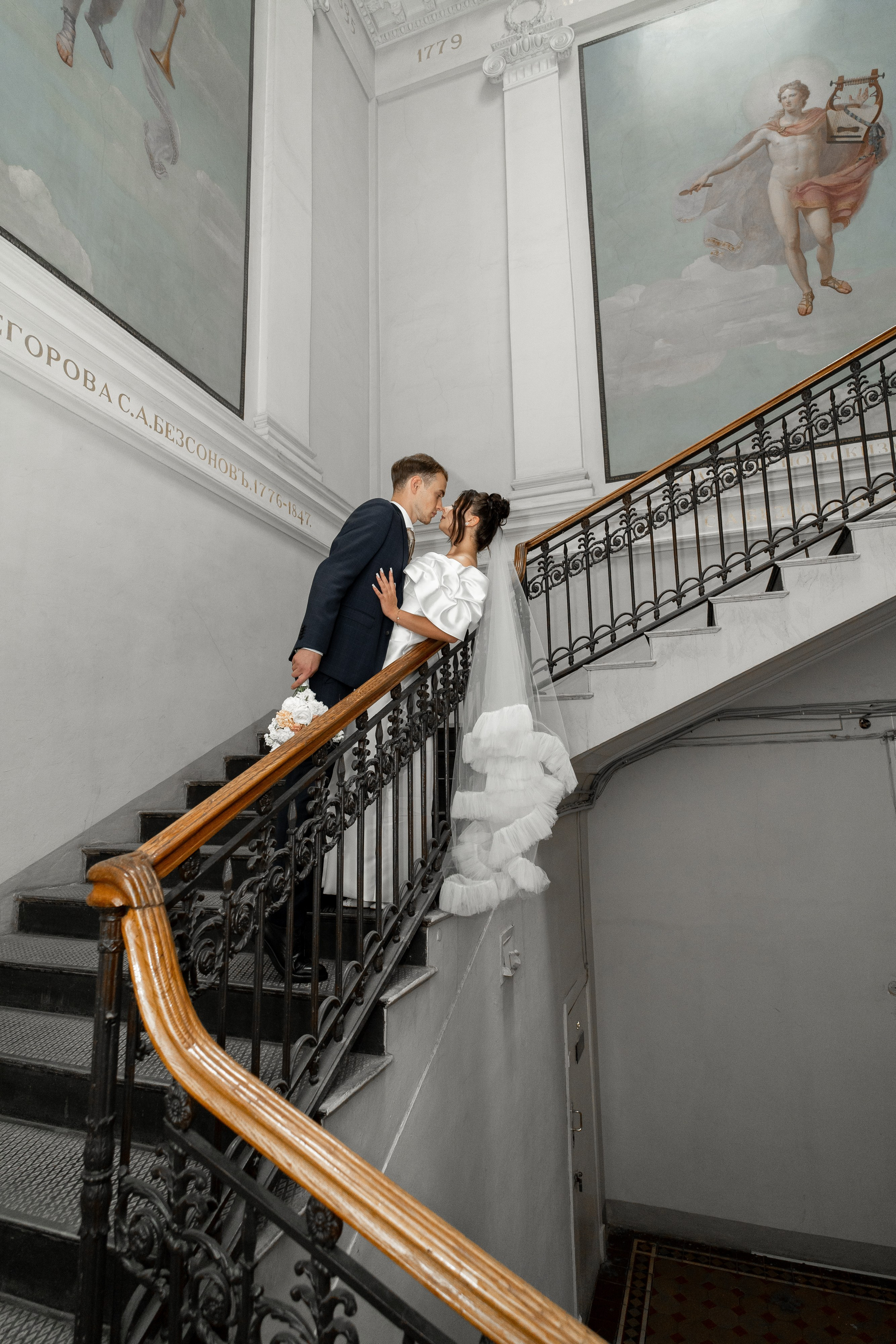 Места для фотосессии зимой в плохую погоду в Санкт-Петербурге. Свадебный фотограф Александр Невский в Санкт-Петербурге