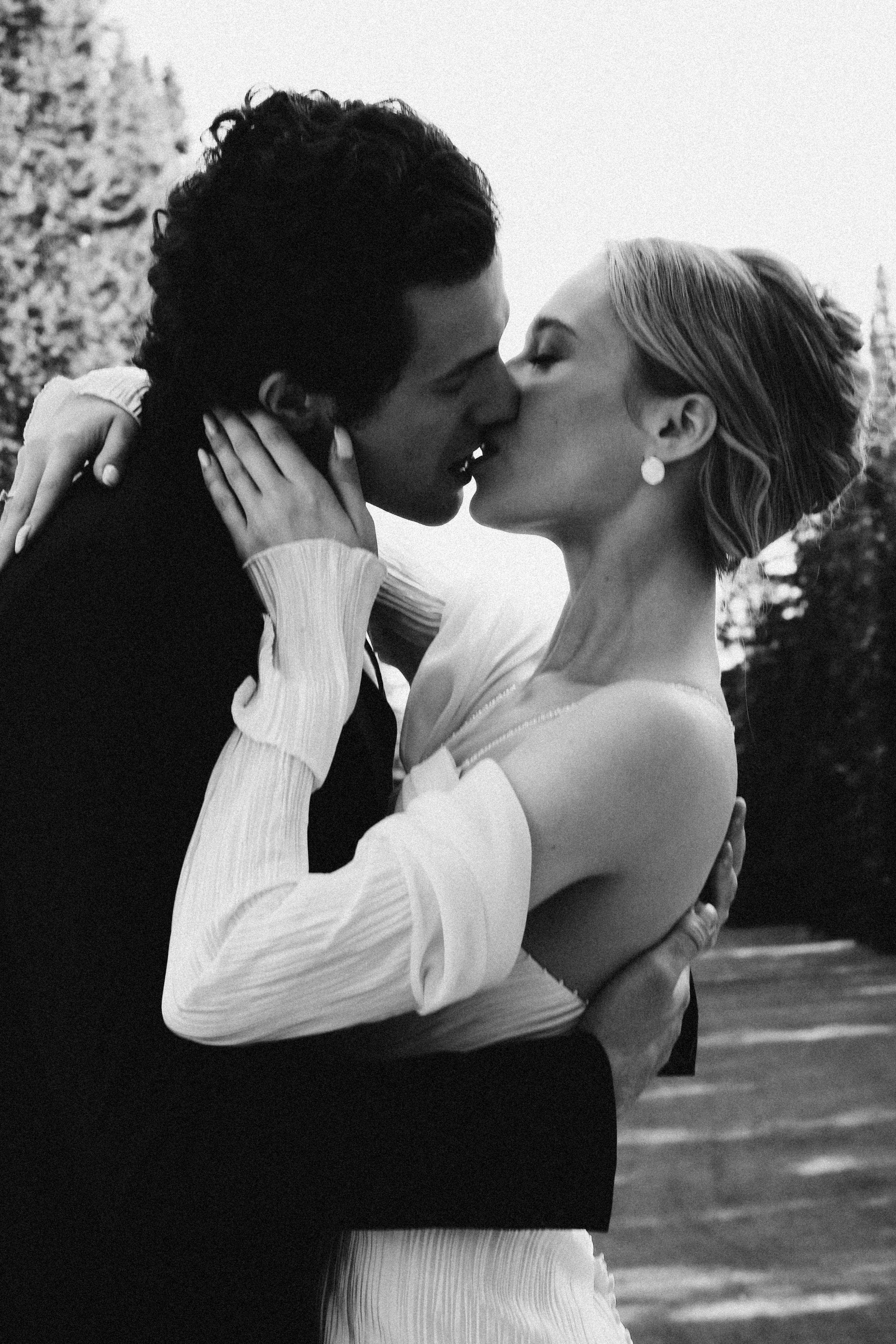 СВАДЕБНАЯ СЬЕМКА В ПАРКЕ ОРАНИЕНБАУМ. Профессиональный фотограф, Санкт-Петербург — Виктория Богомолова