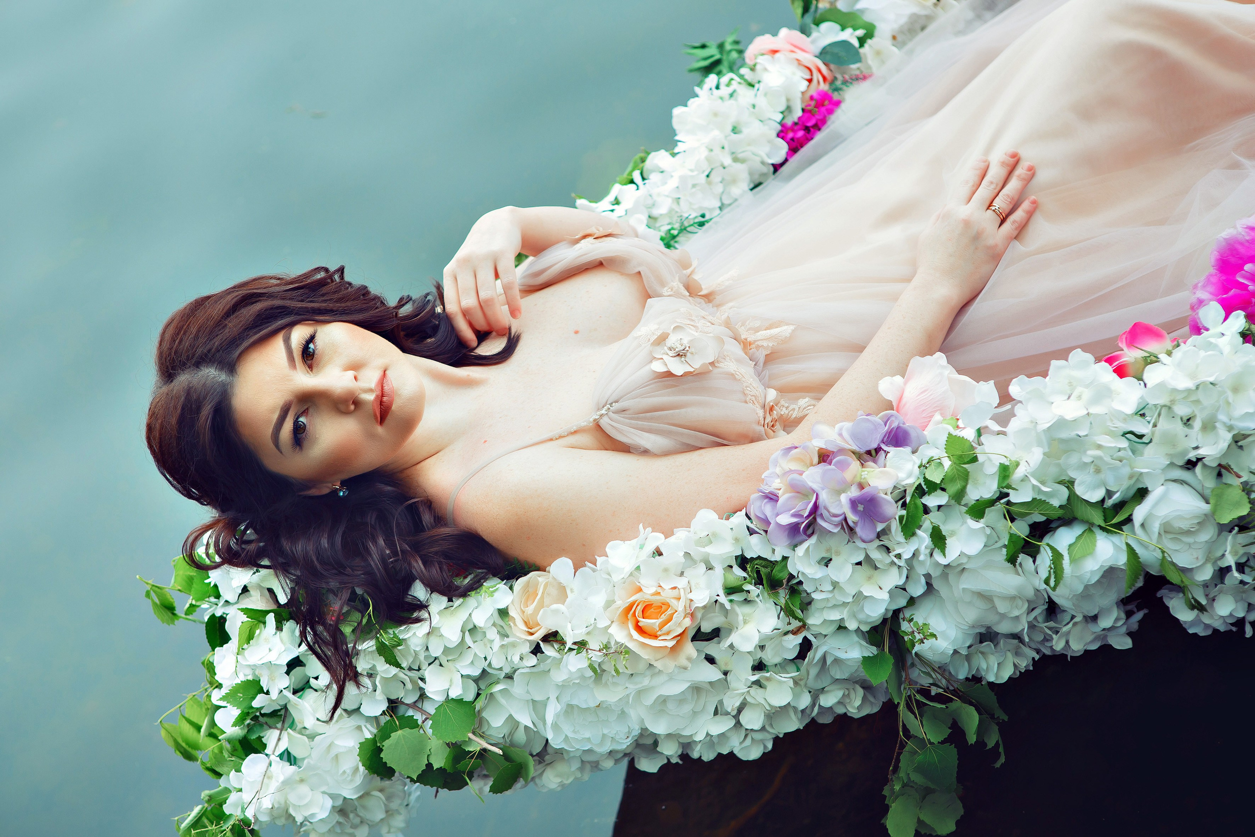 Цветочная Лодка. Свадебный и портретный Фотограф в Липецке Дмитрий Котюков