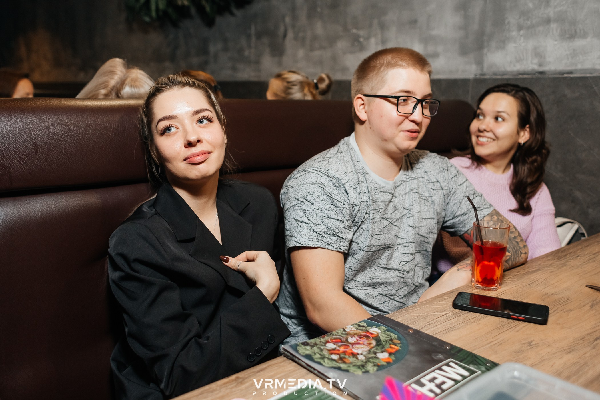 WoW QuiZ в баре «Друзья»