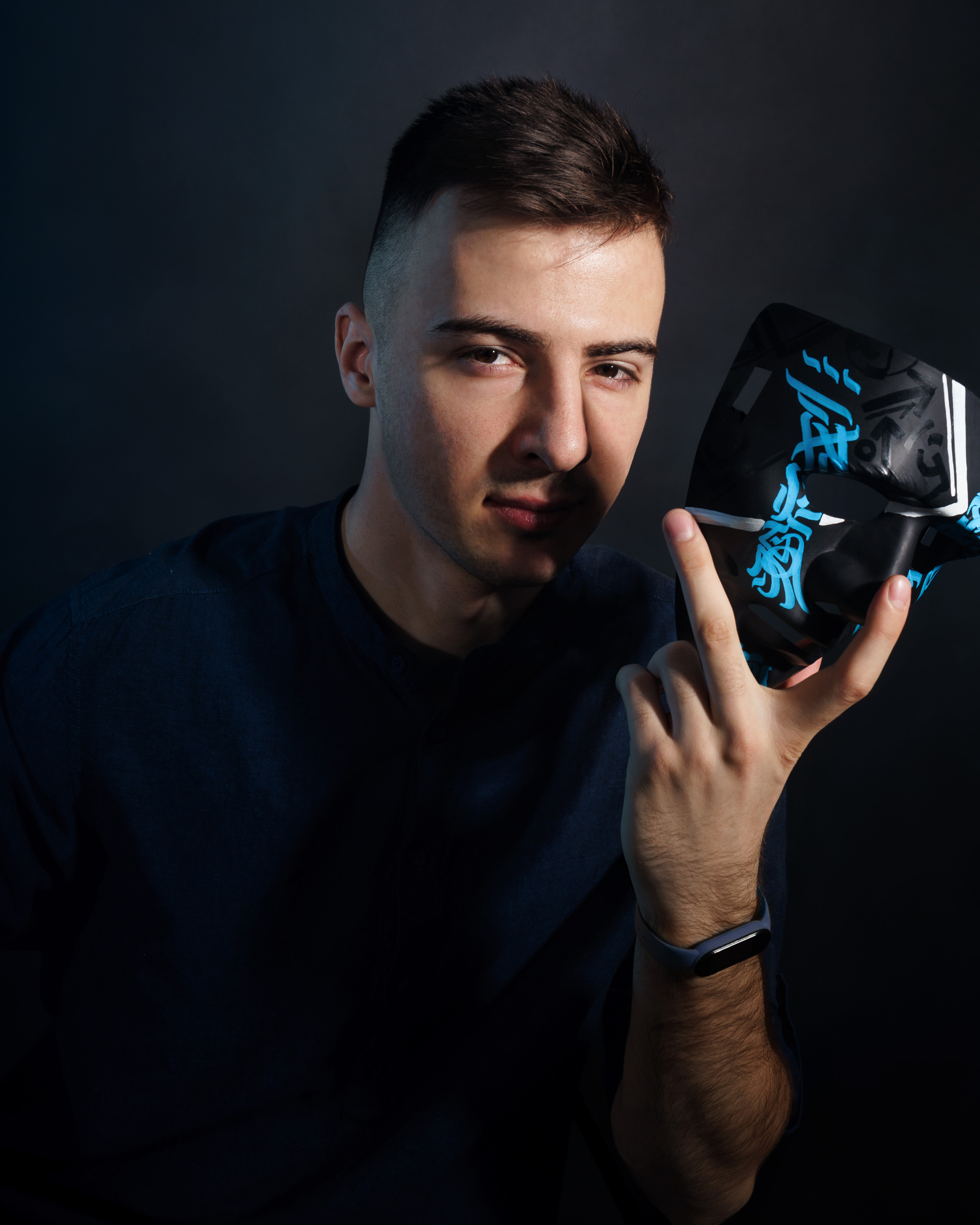 Крупный портрет мужчины.