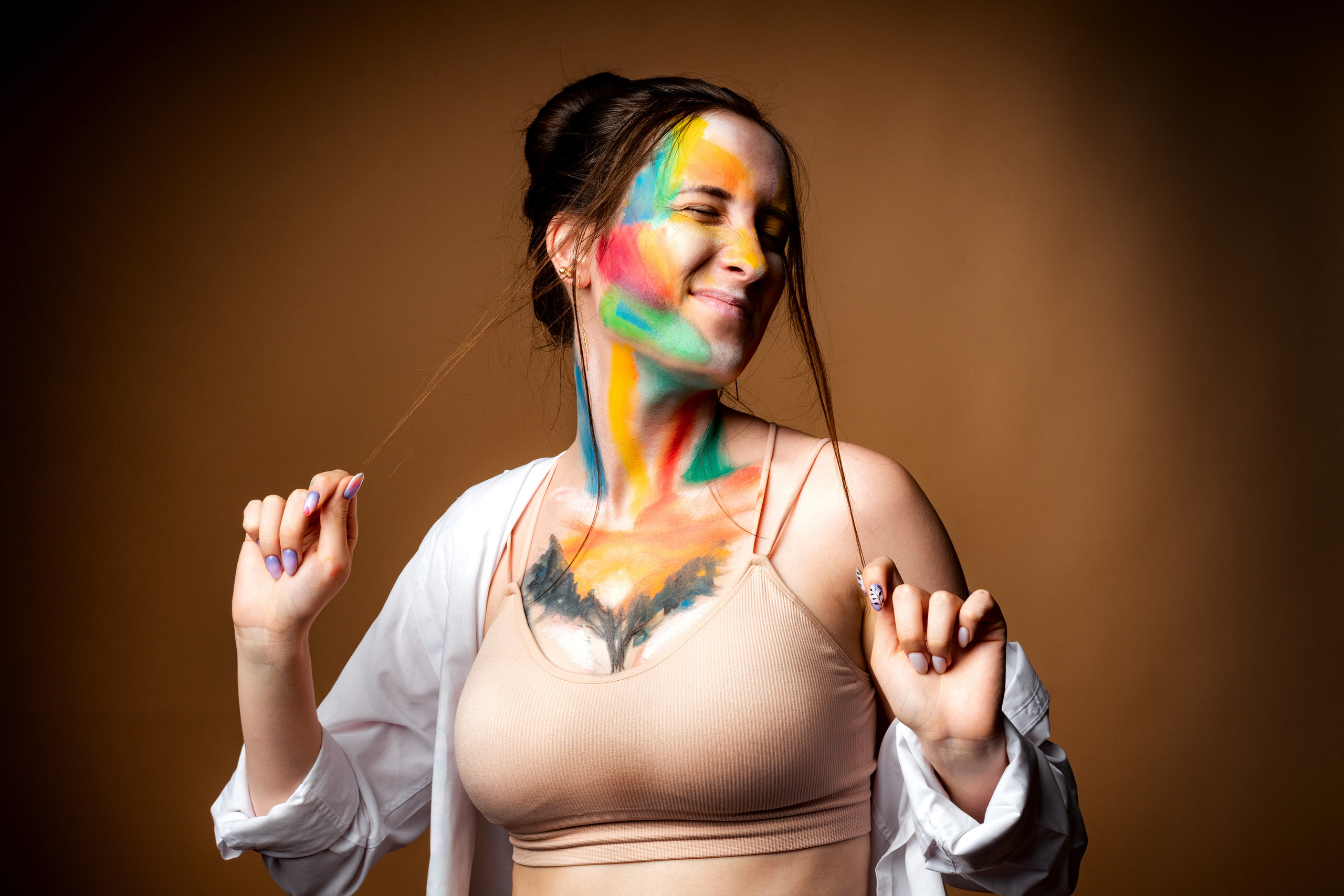 Съемка девушки с креативным макияжем Рязань