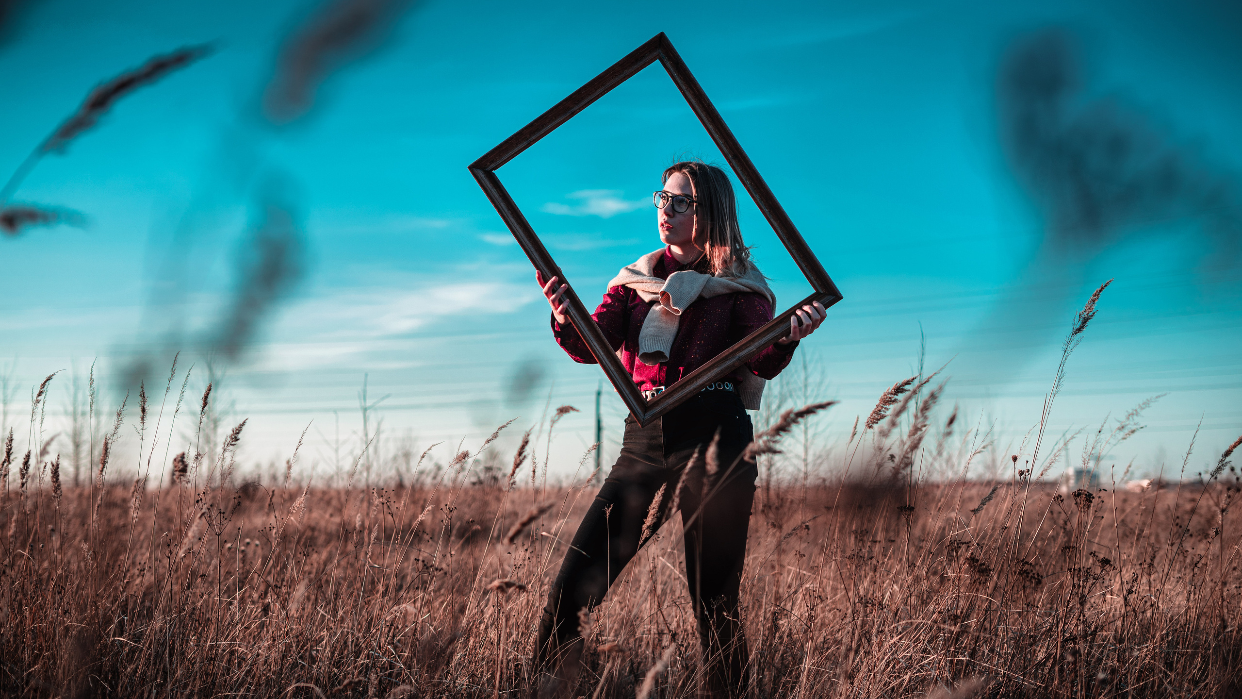 Выездная фотосессия в поле 