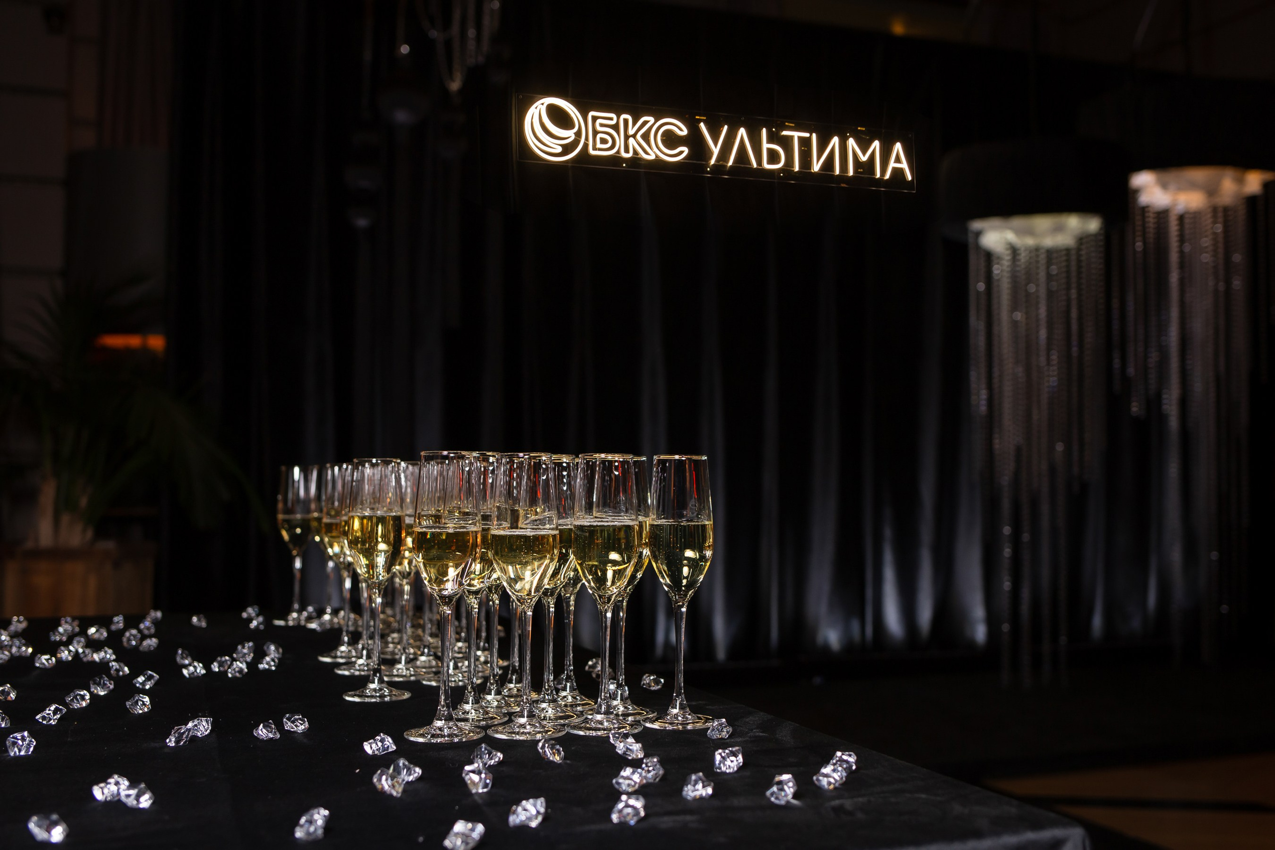 Корпоративный фотограф в Сочи и Сириусе — Премиум репортаж и тимбилдинги. Фотограф Сочи Адлер. Солькаева Анастасия