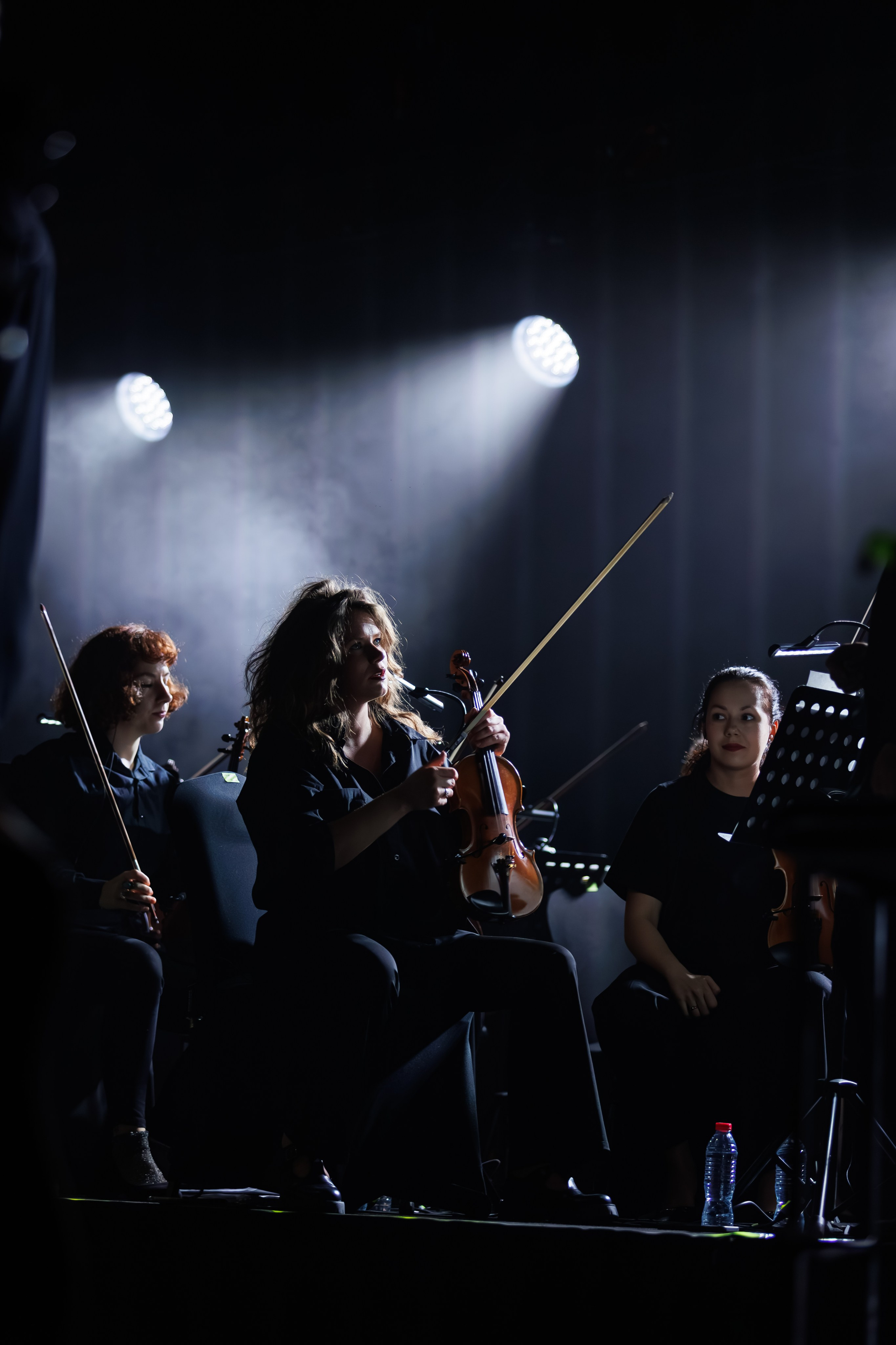 Concert Photography in Dubai — Anton Belyaev Live Performance. Evgen Yatsenko — Photographer in Dubai