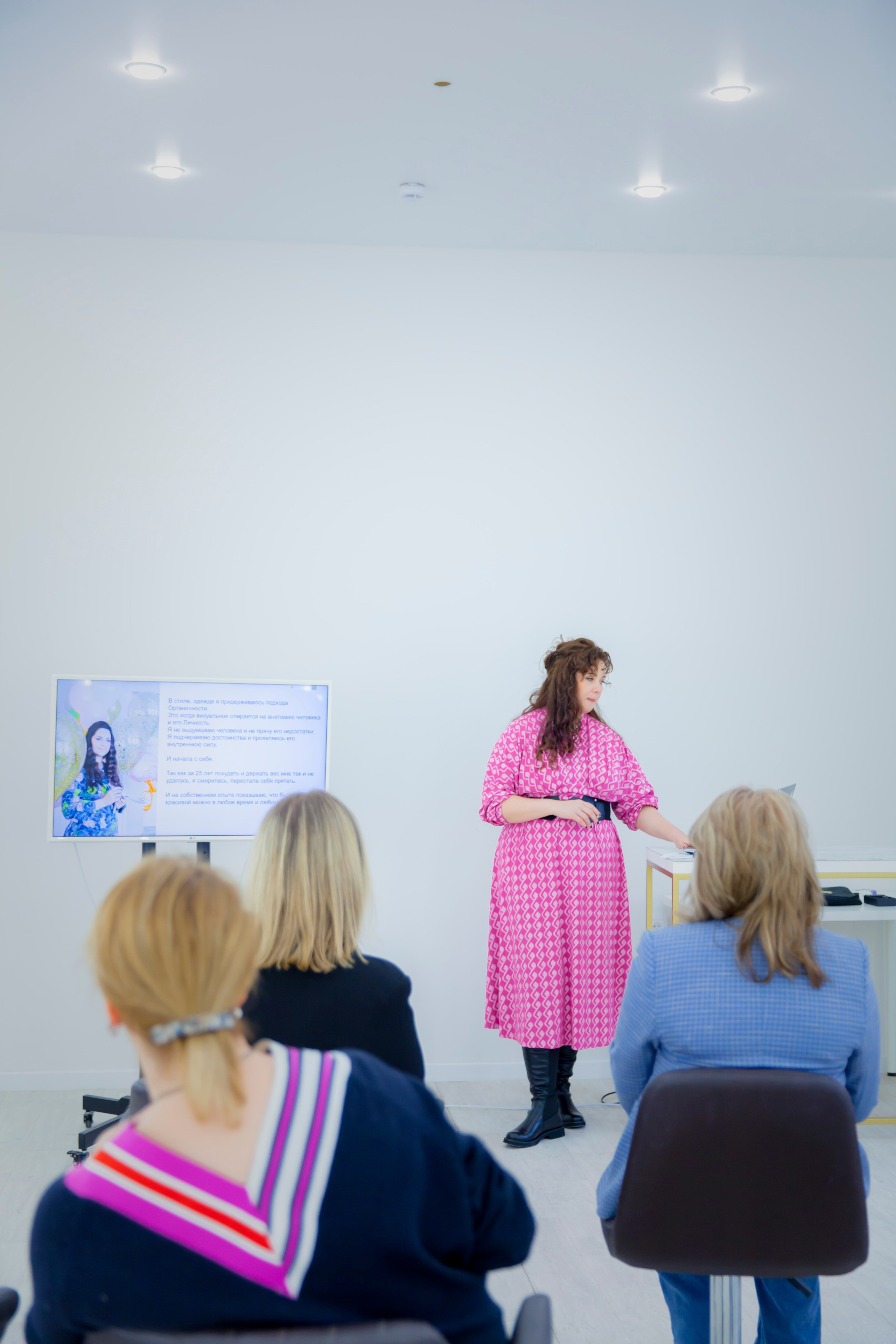 Мастер — класс Анастасии Варенцовой и Марии Адамович «Личный бренд». Фотограф Александра Степанова