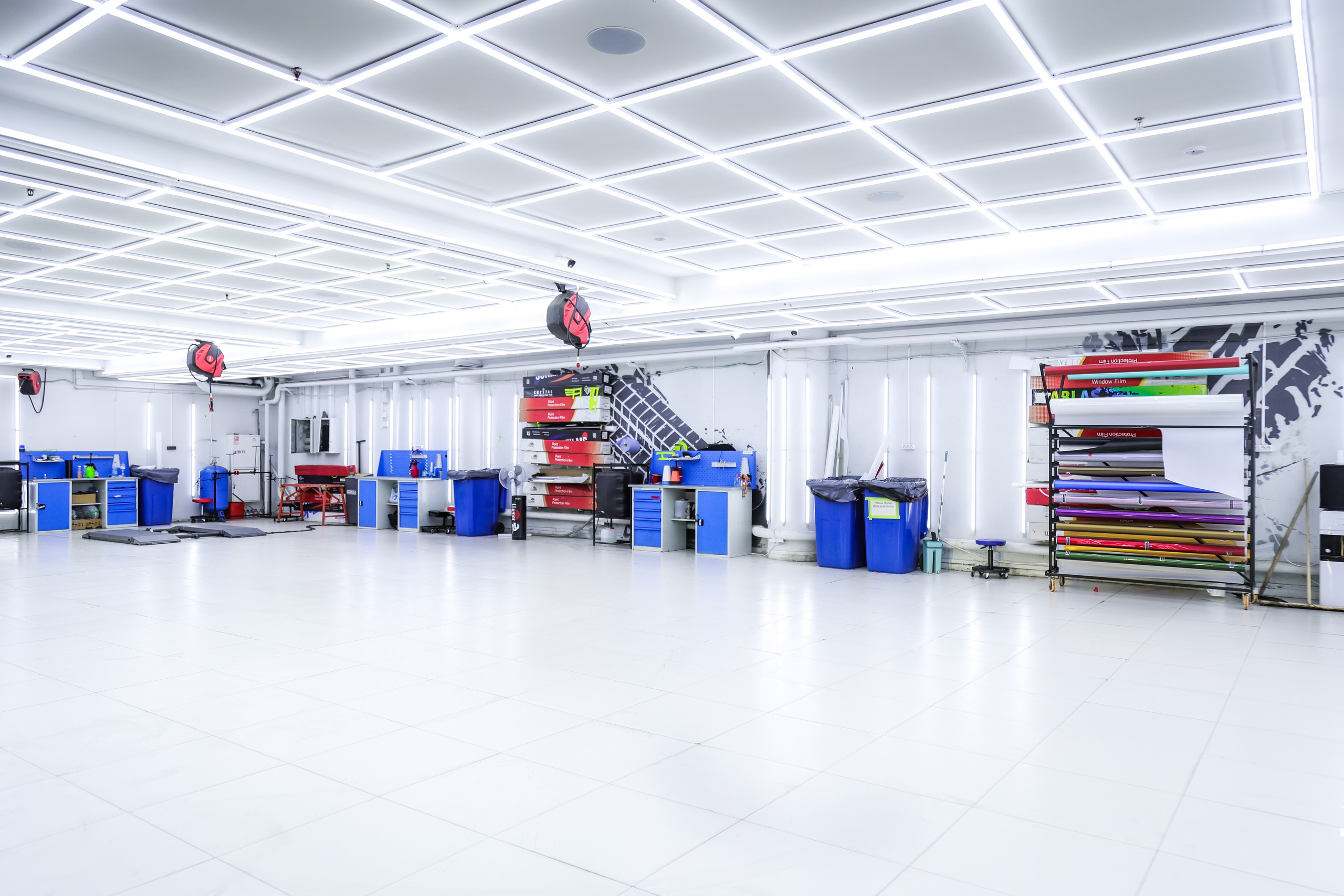 LUXE AUTO DETAILING. Mixturecaptures