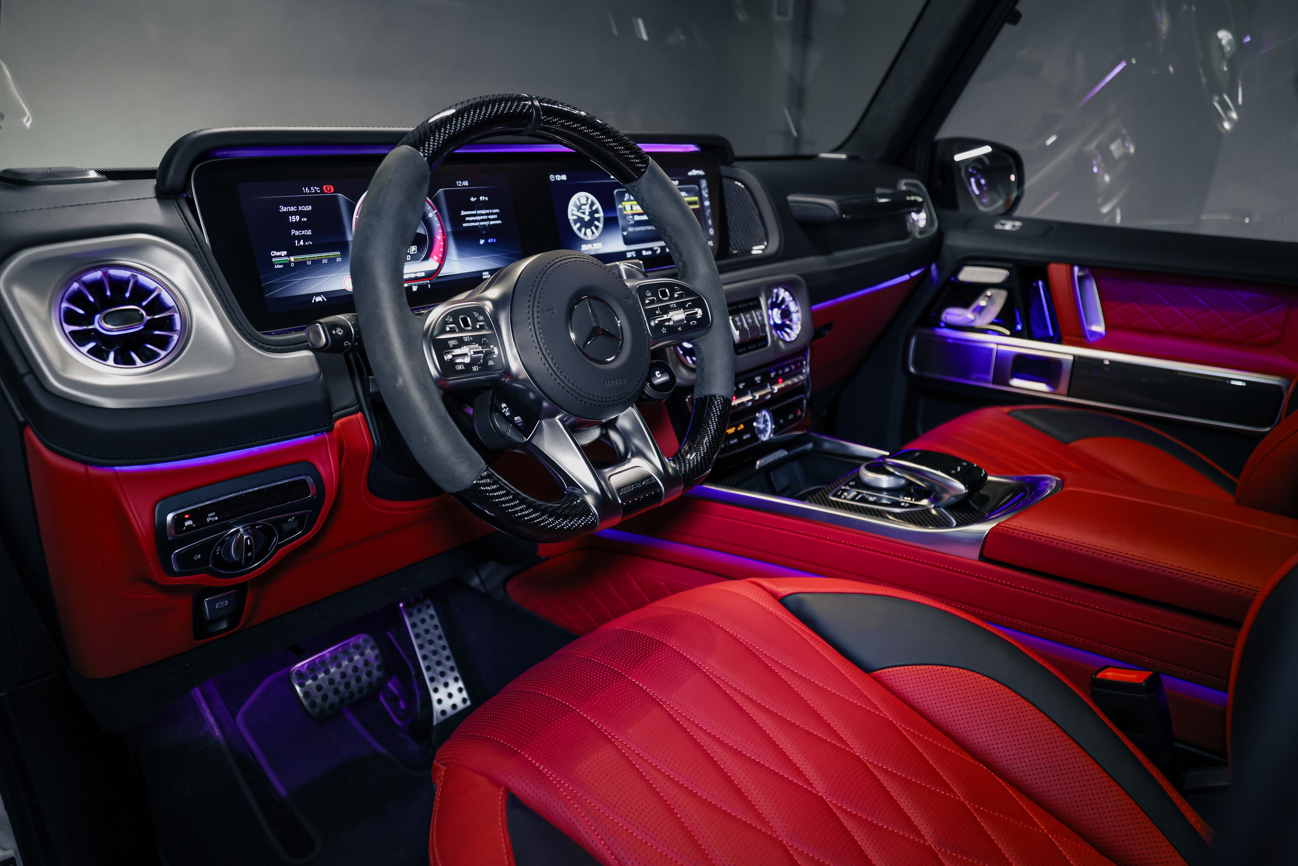 2022 MERCEDES BENZ G63 AMG $235,000 / 16,414 KM ODOMETER. Mixturecaptures