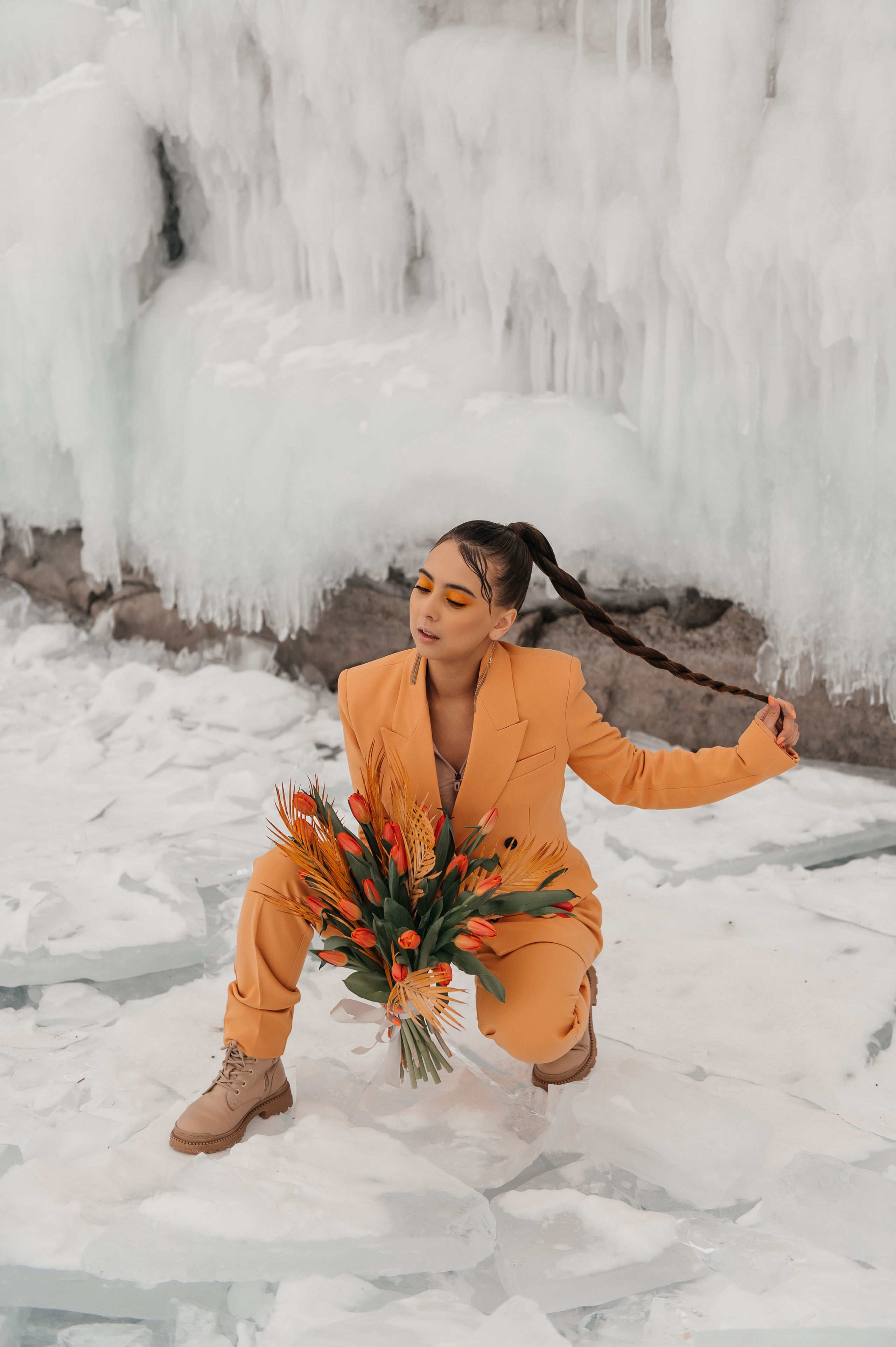 Женская съемка на Байкале. Фотограф Москва и Видеограф Москва