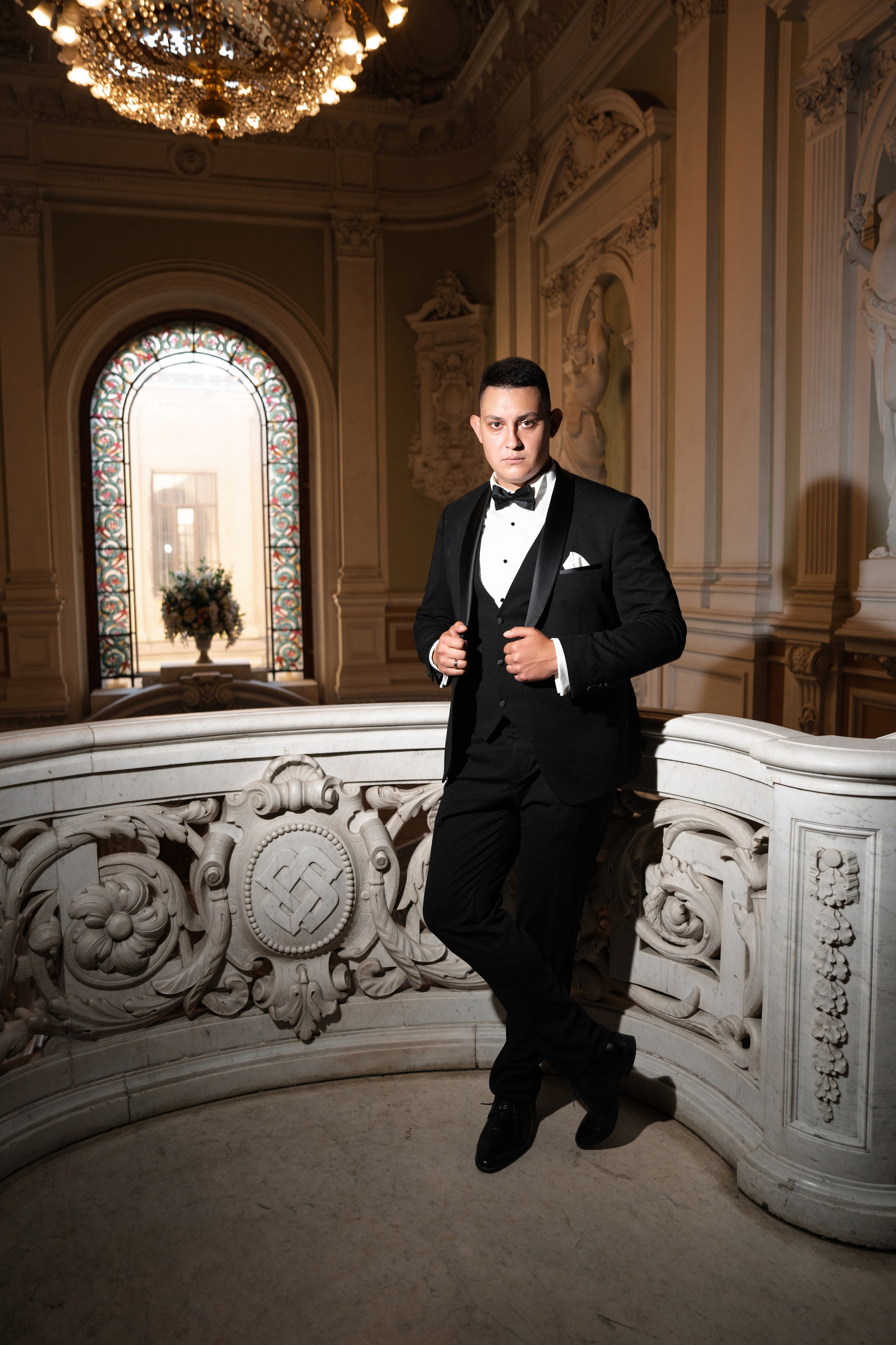 Виктория & Роман. Камерная городская свадьба в видовом ресторане в стиле современная классика. Свадебный фотограф организатор в Санкт-Петербурге Ассоль Опарина