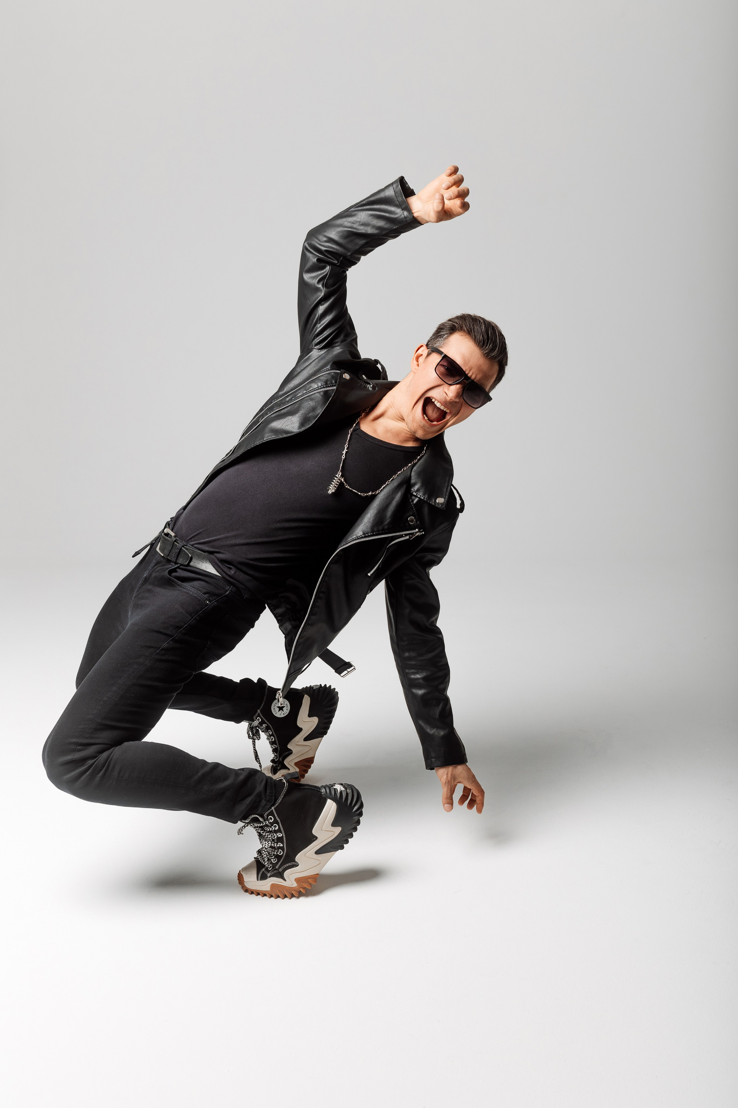 ЦИКЛОРАМА — МУЗЫКАНТЫ — ДИДЖЕИ. Главная