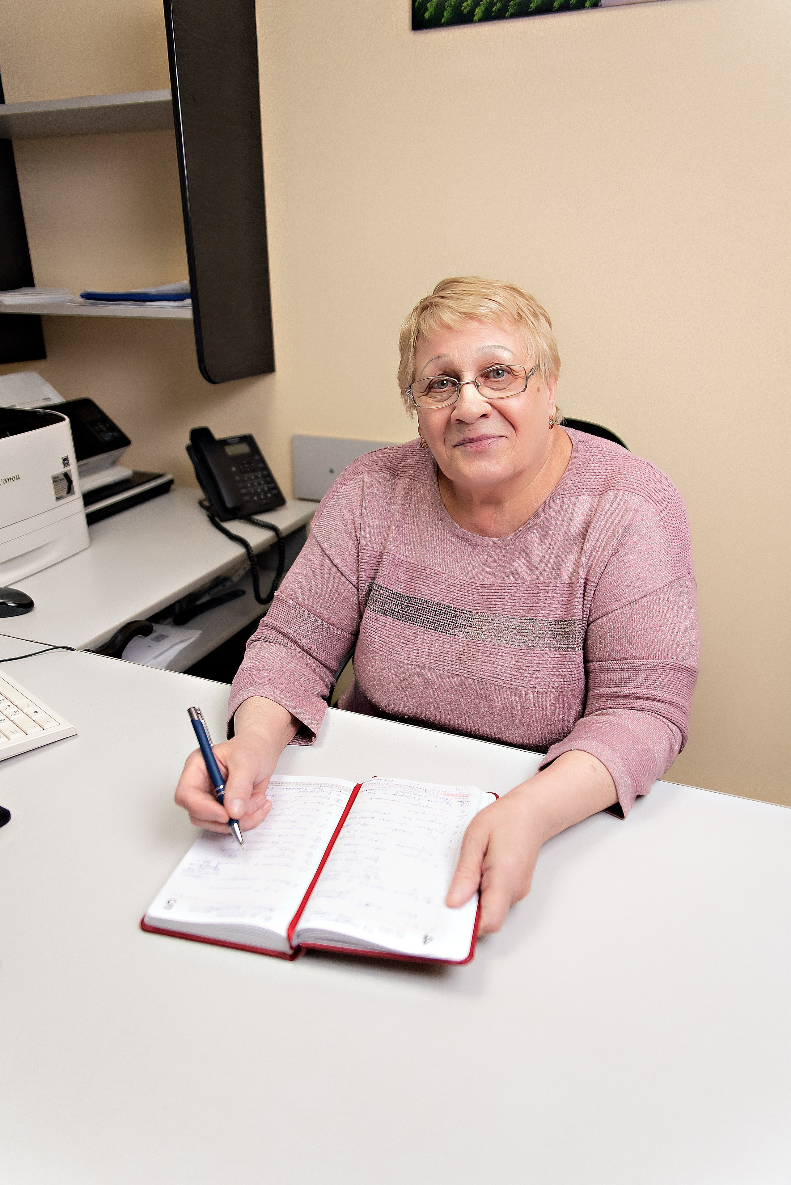 Женская портретная фотосессия для коллектива страховой компании АСКО!. Семейный и портретный фотограф Кыштым Челябинск Марина Шигапова