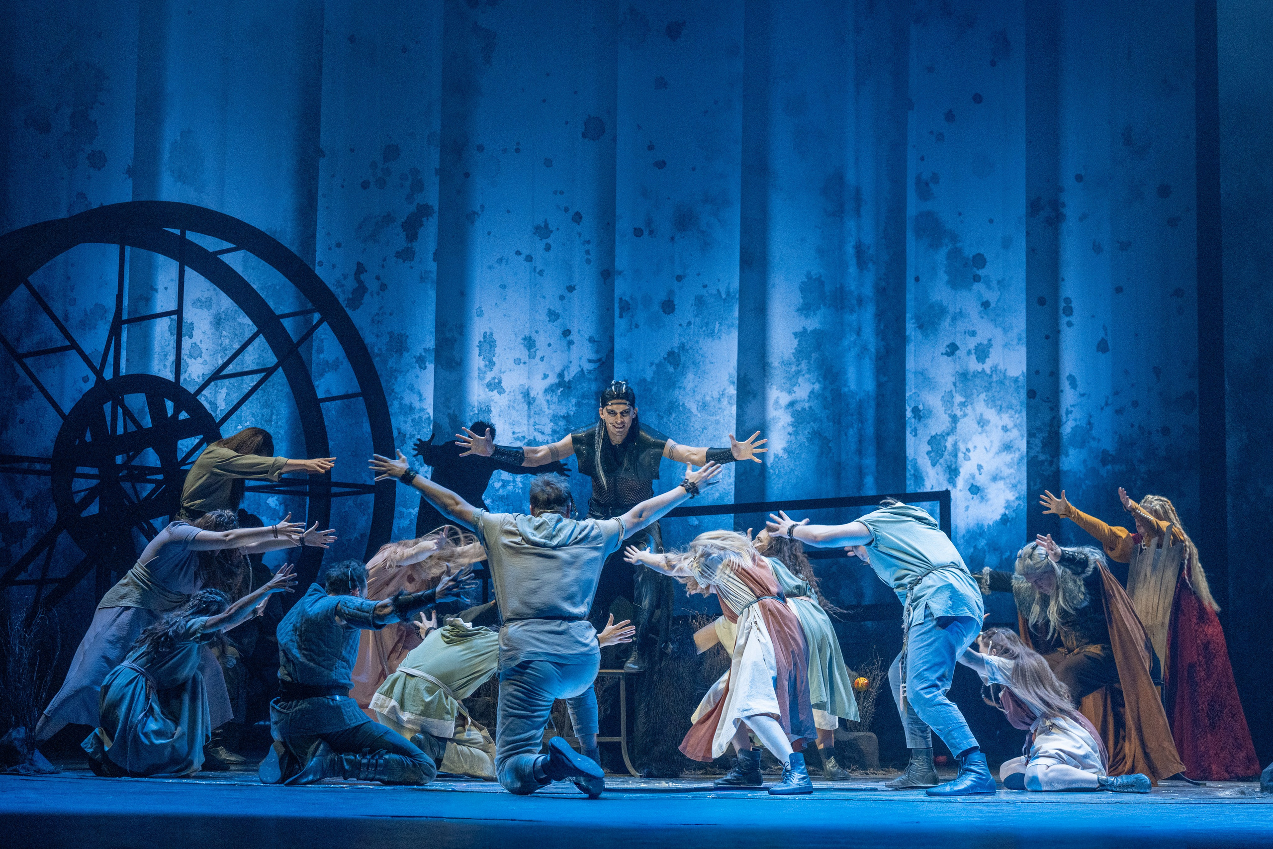 Алтайский молодёжный театр: Яга. Сайт фотографа Сергея Абрамова