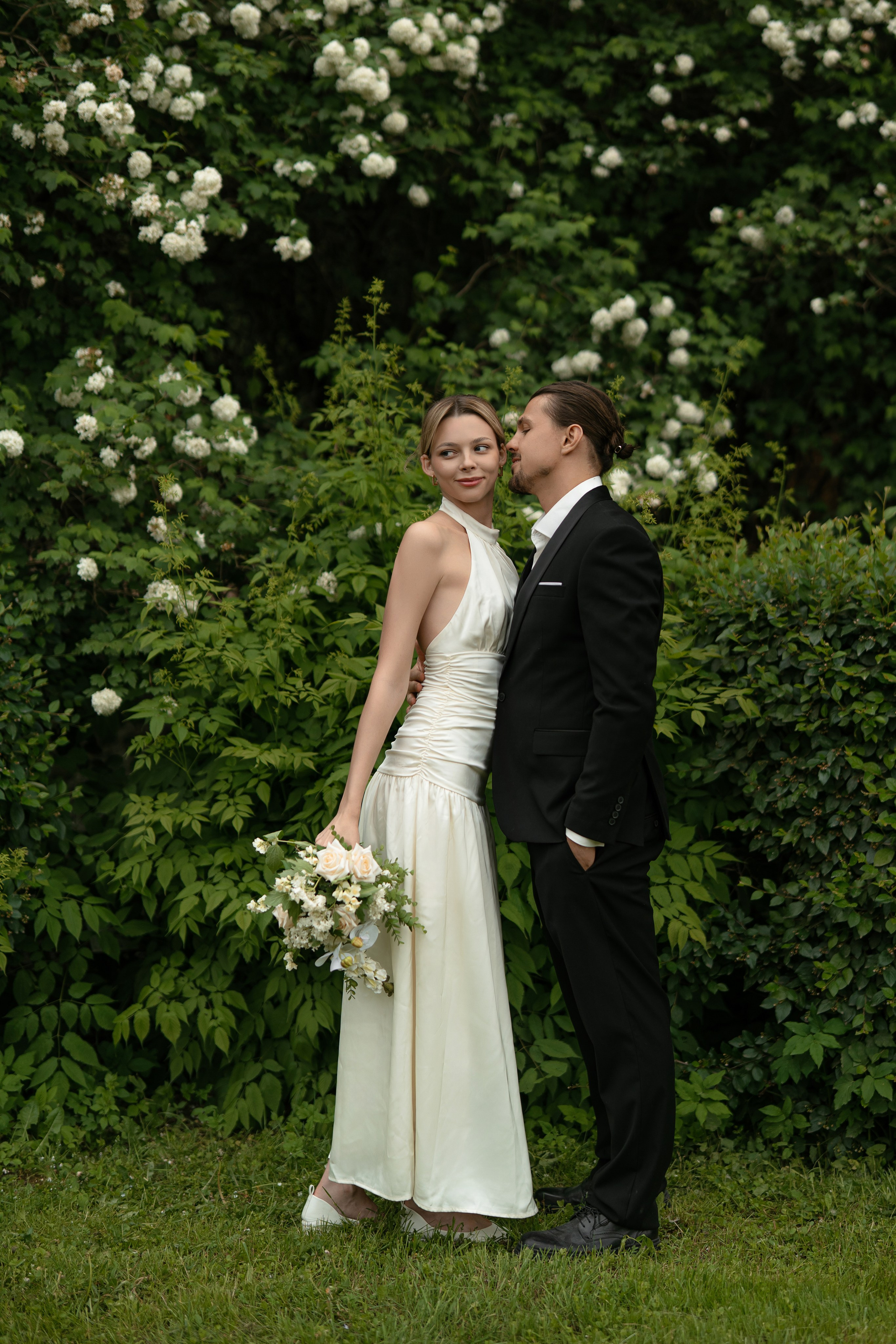 Свадебная прогулка, а парке Сокольники. Фотограф Сергиев Посад / Москва / Дмитров / Дубна