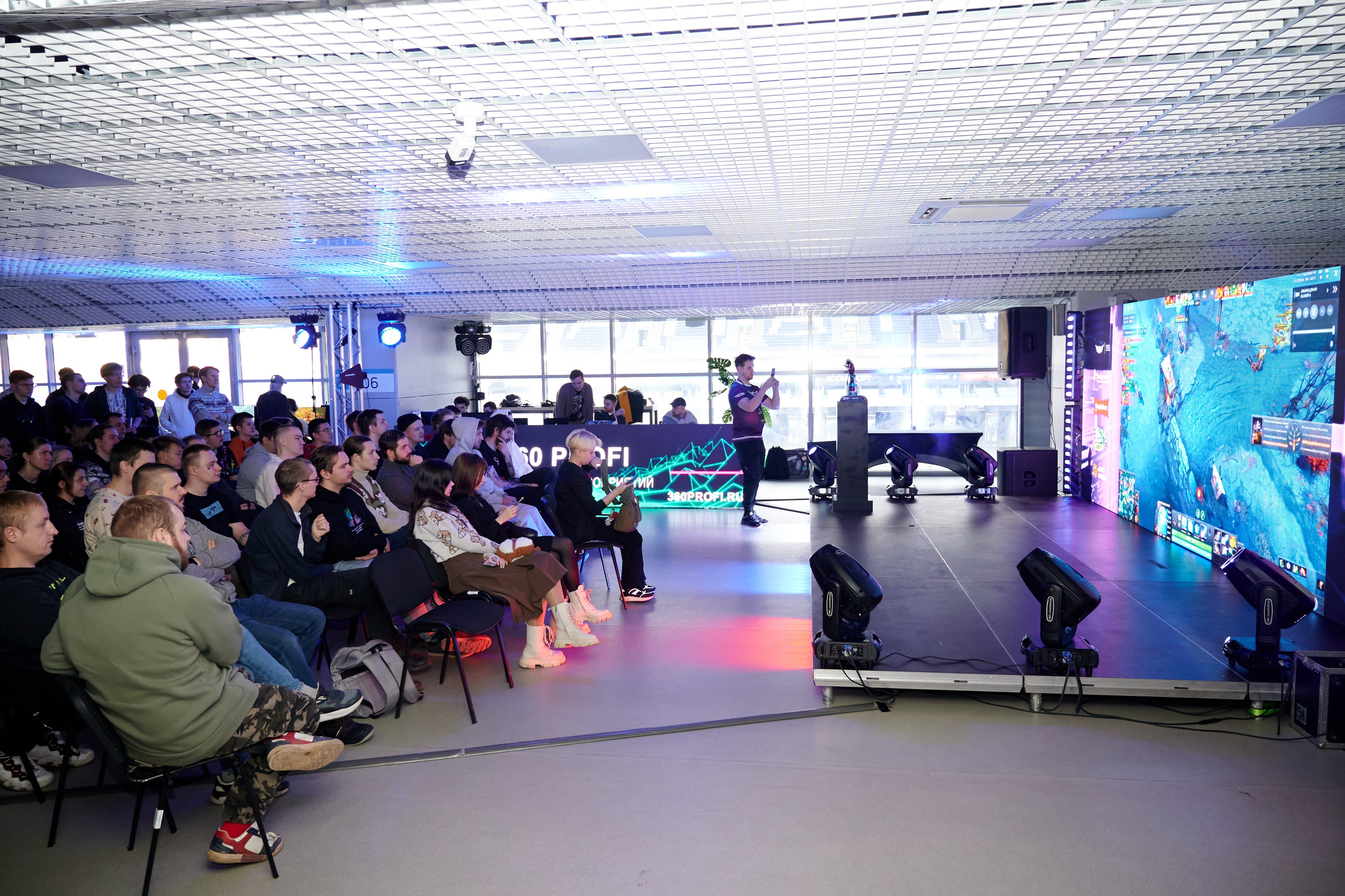 Кубок Губернатора по компьютерному спорту. Профессиональный репортажный фотограф в Самаре Никита Королев