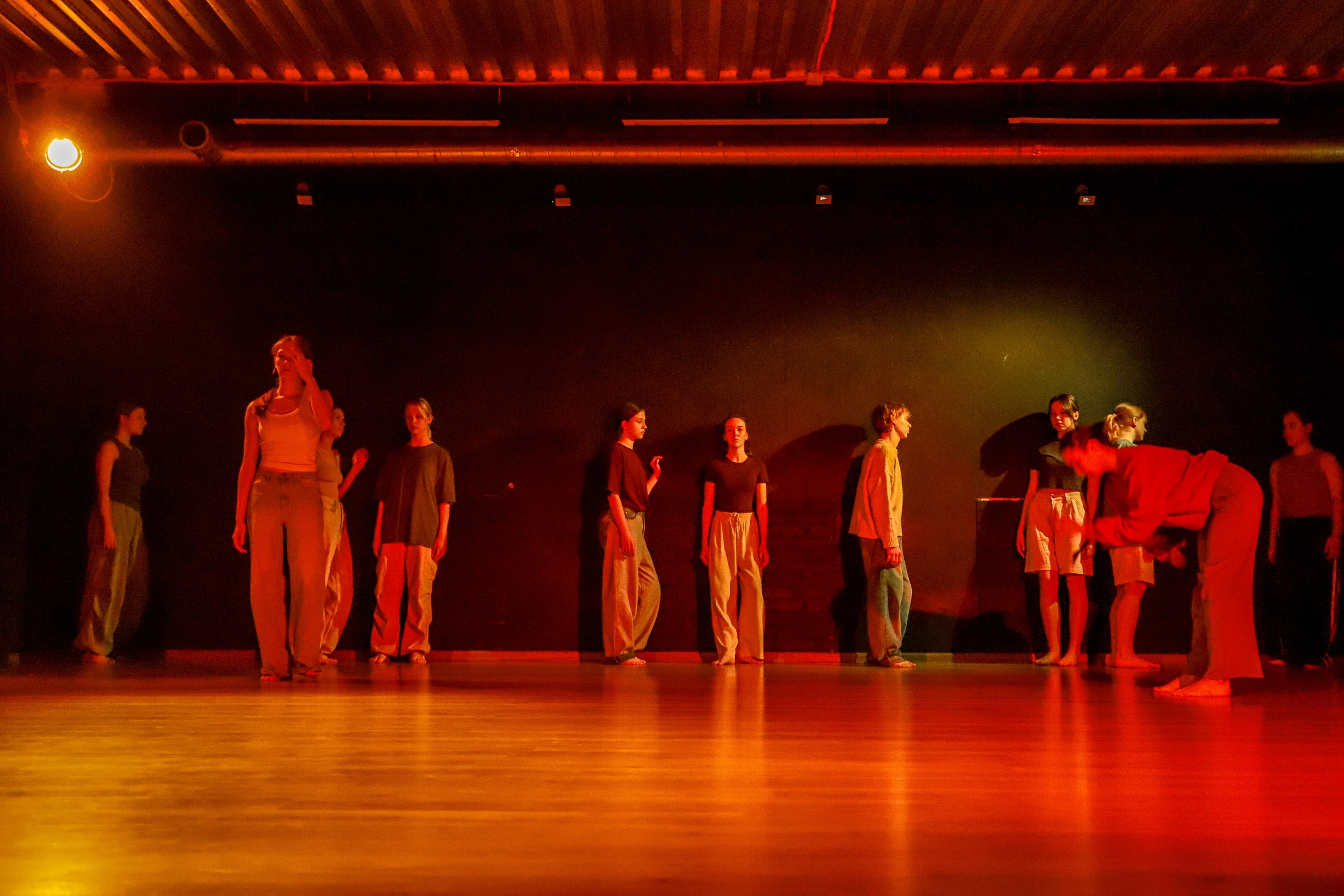 Современный показ Подземка. Небесные ласточки. Фотограф Юлия Мальцева