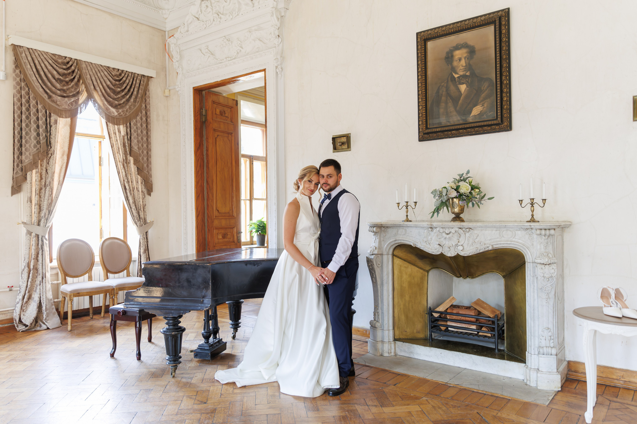 Свадебная фотосессия в библиотеке-читальне им А. С. Пушкина. Свадебный фотограф Москва и МО Сергей Киржаев