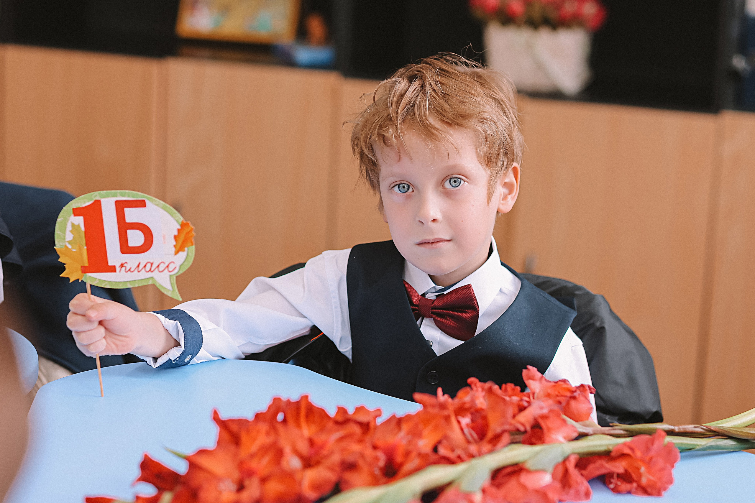 1 сентября линейка+кл час+портреты. Семейный фотограф Тюмень, фотограф на роды Салмина Мария