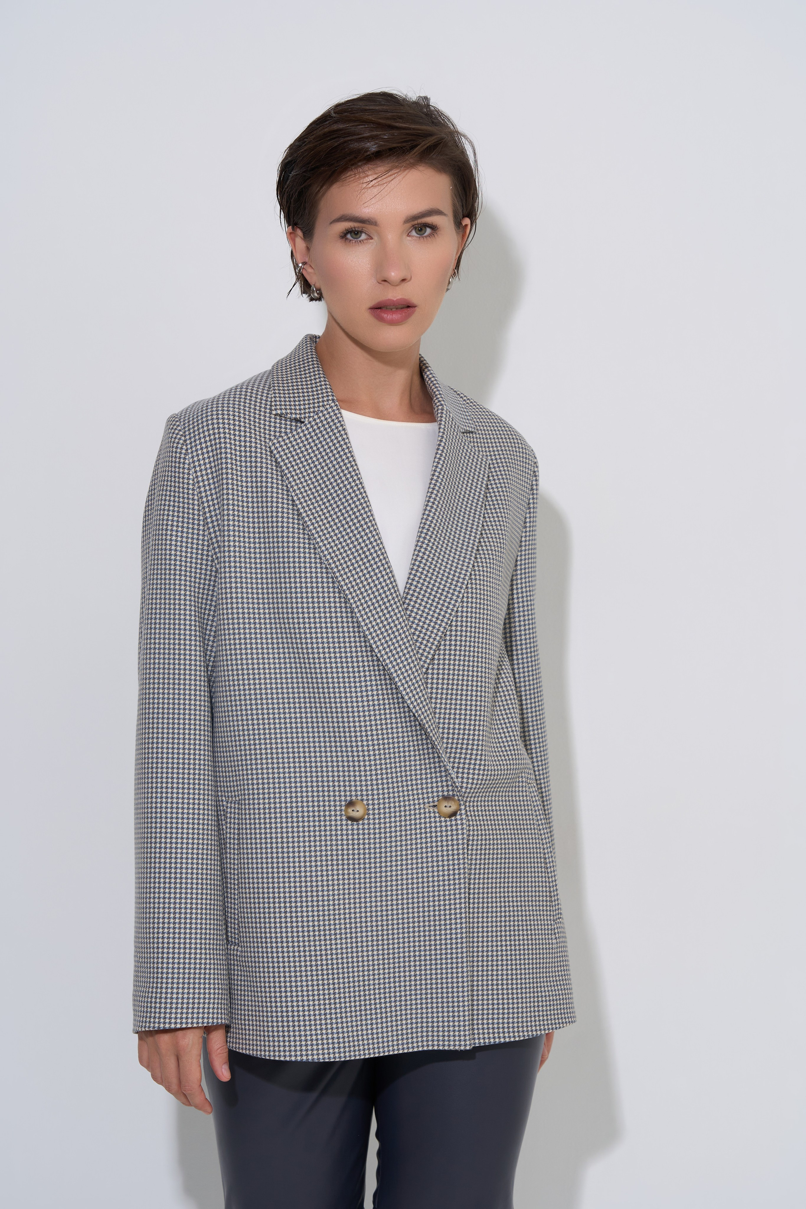 Женская одежда. Рекламный и портретный фотограф в Чебоксарах Сергей Крылов