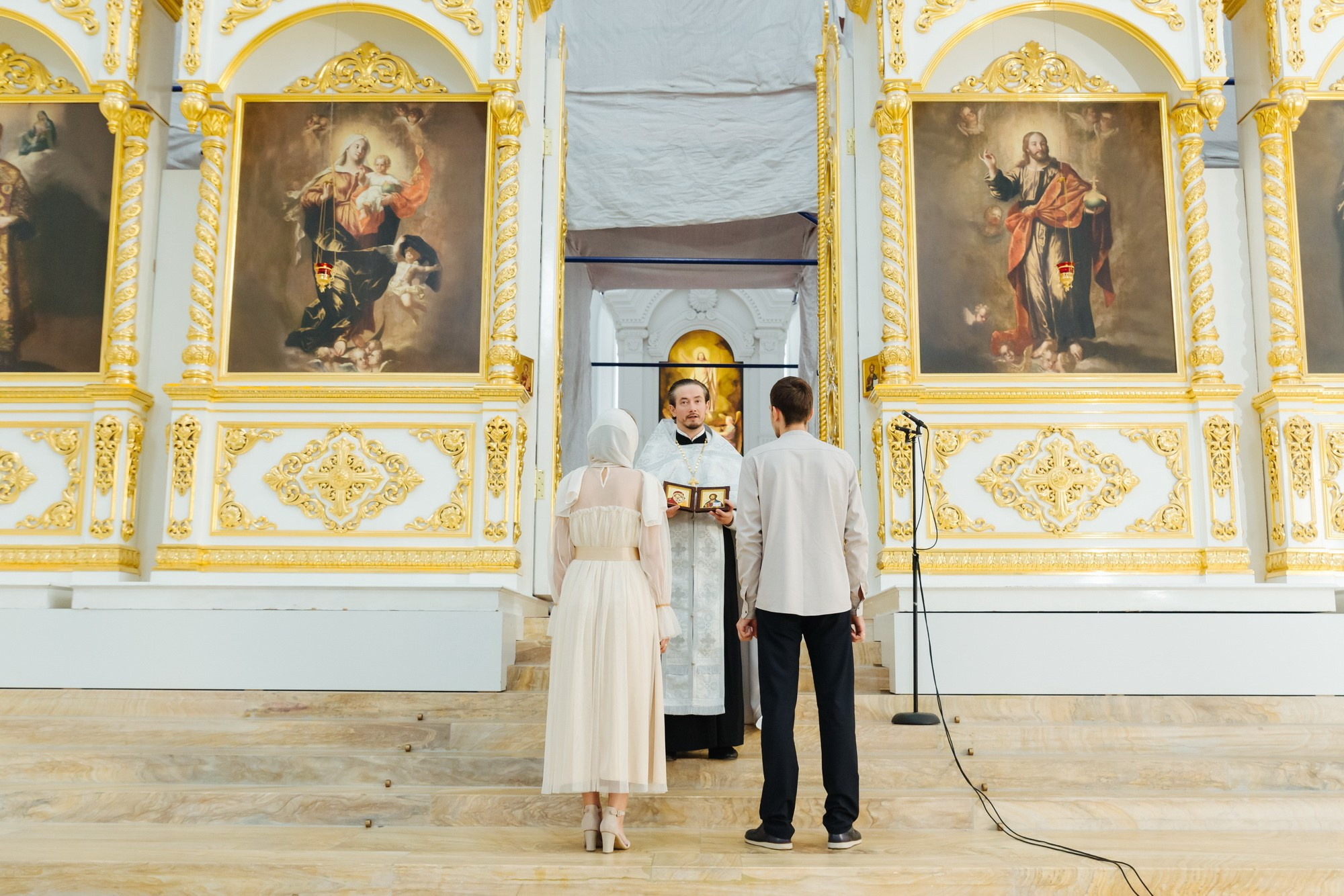 где лучше венчаться спб, смольный собор, сколько стоит венчание, лучший храм церковь для венчания, стоимость венчания в смольном соборе, фотограф на венчание, обвенчаться в Питере, смольный собор как обвенчаться