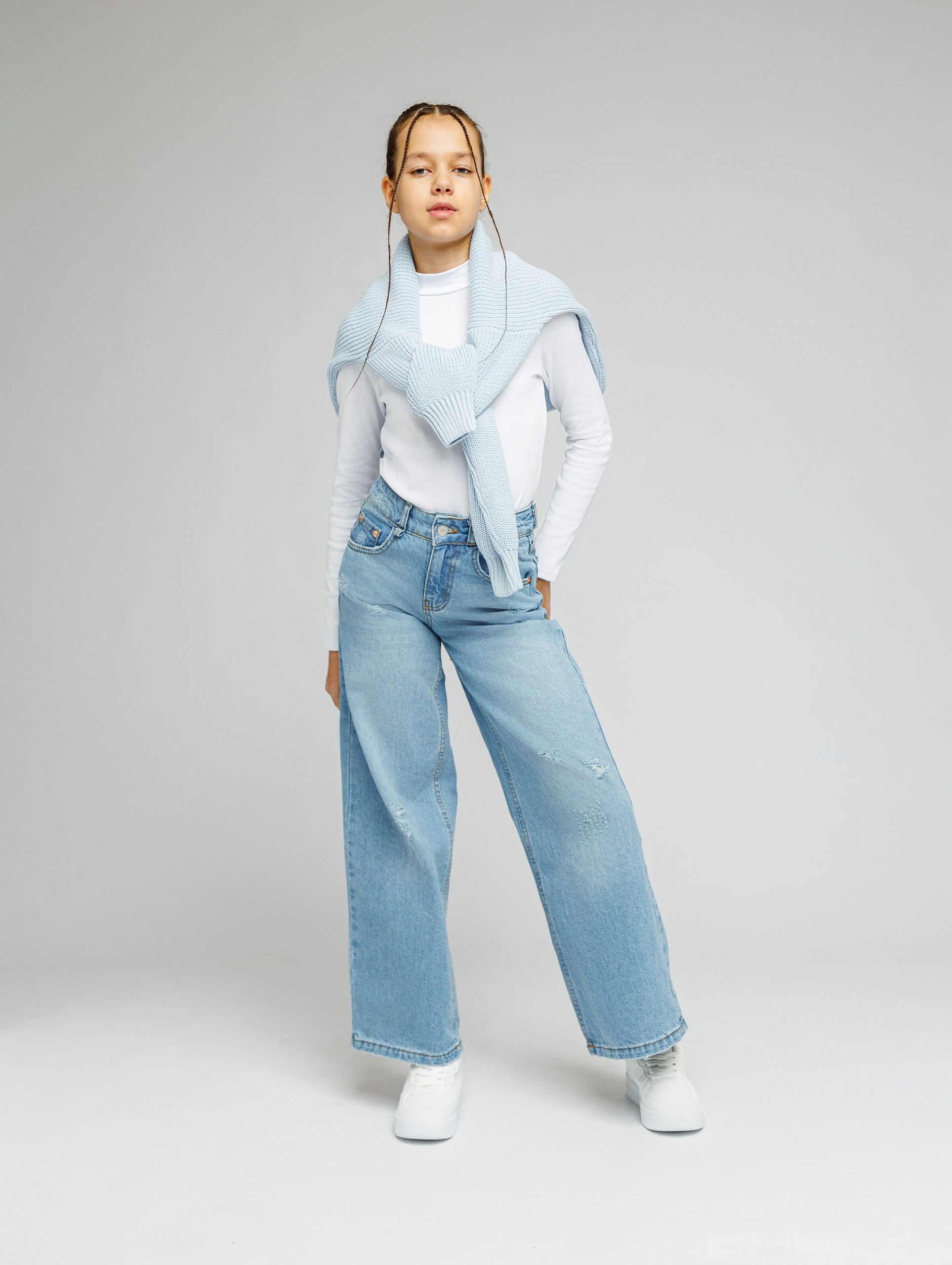 Съемка детской одежды и обуви на модели сайтов, маркетплейсов, WB, Ozon, Яндекс Маркет и др. Студия коммерческой съемки ХВОЯ