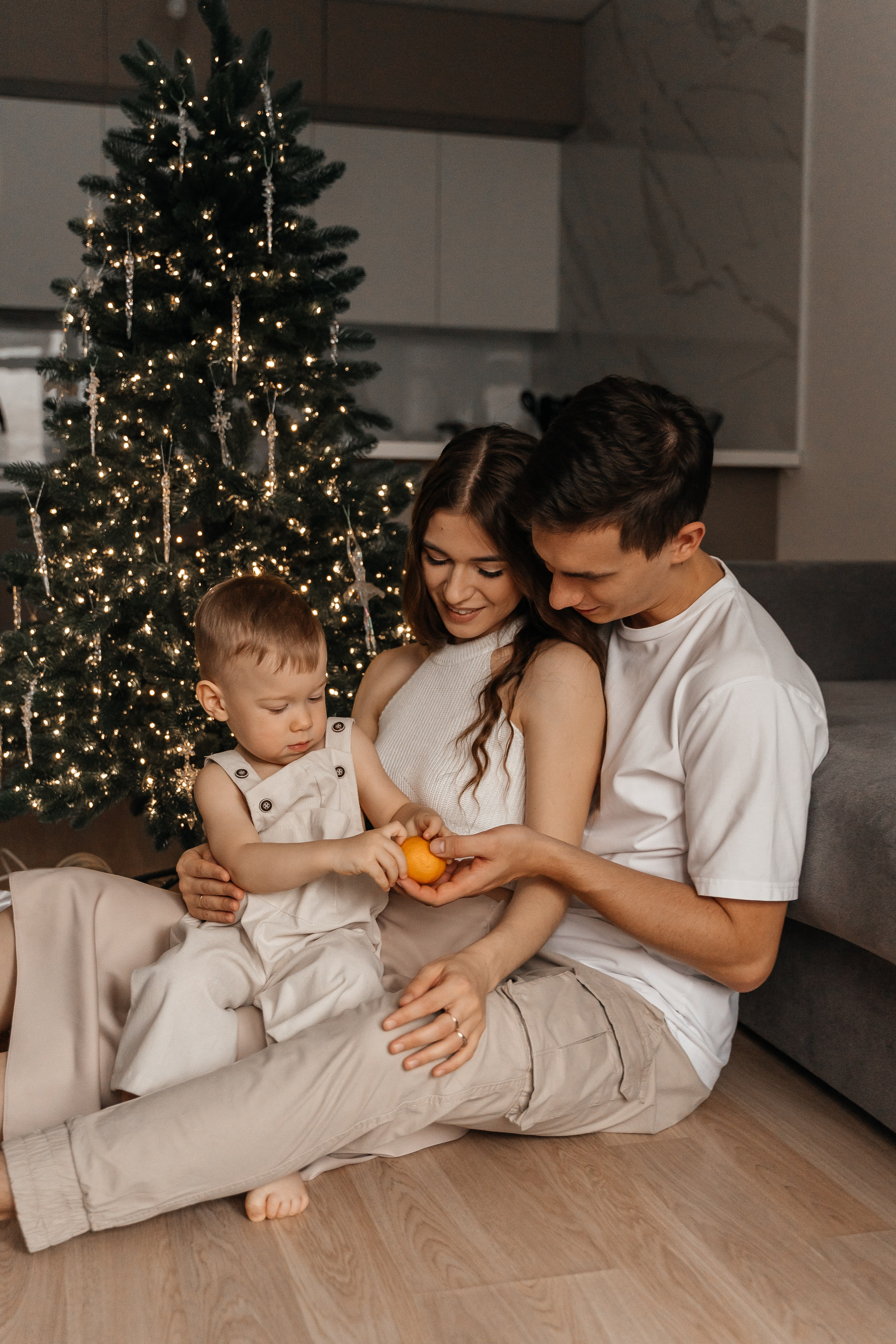 Вадим, Юля и Мирон. Волик Мария