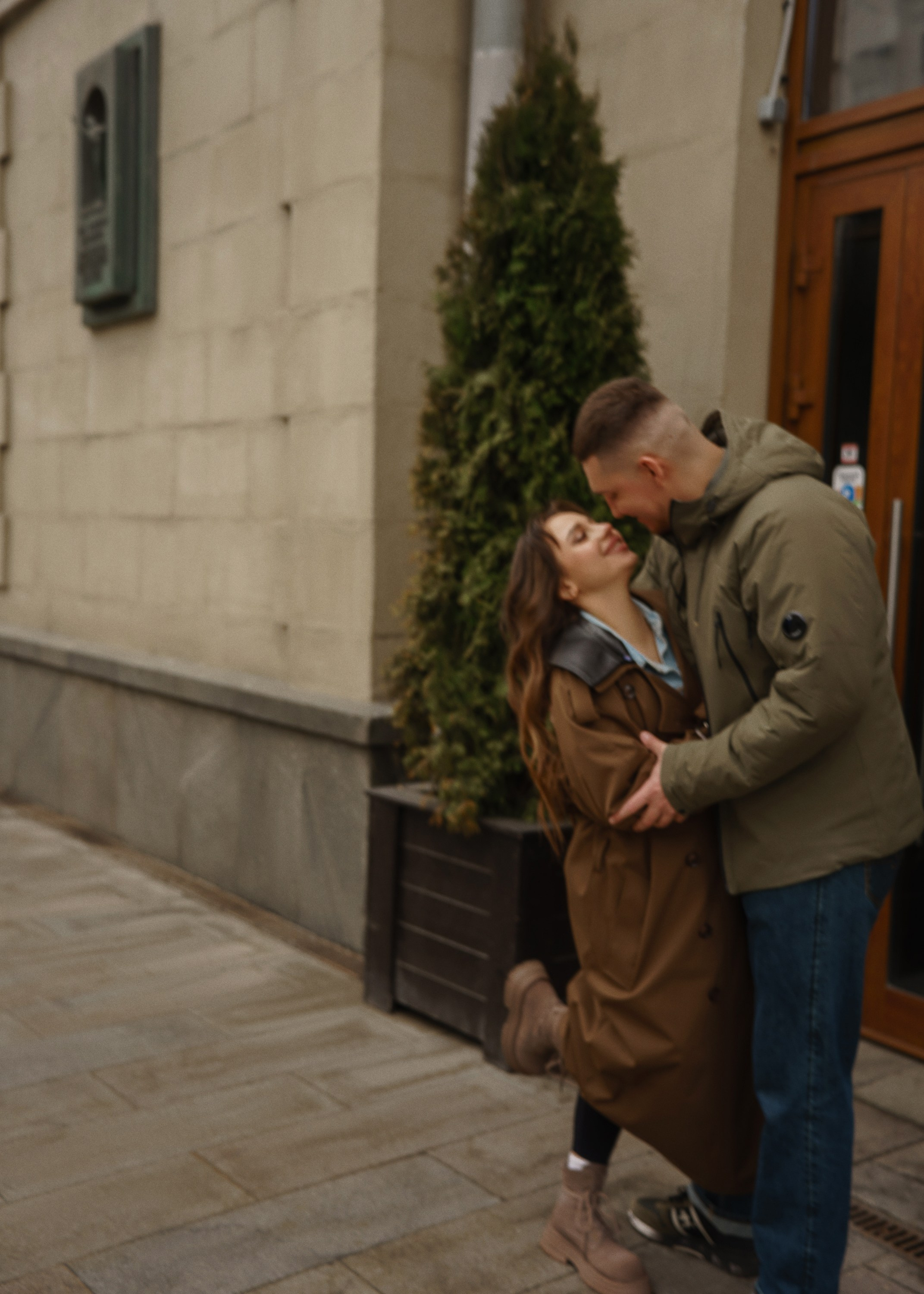 САША И ЛЕША. Женский портрет