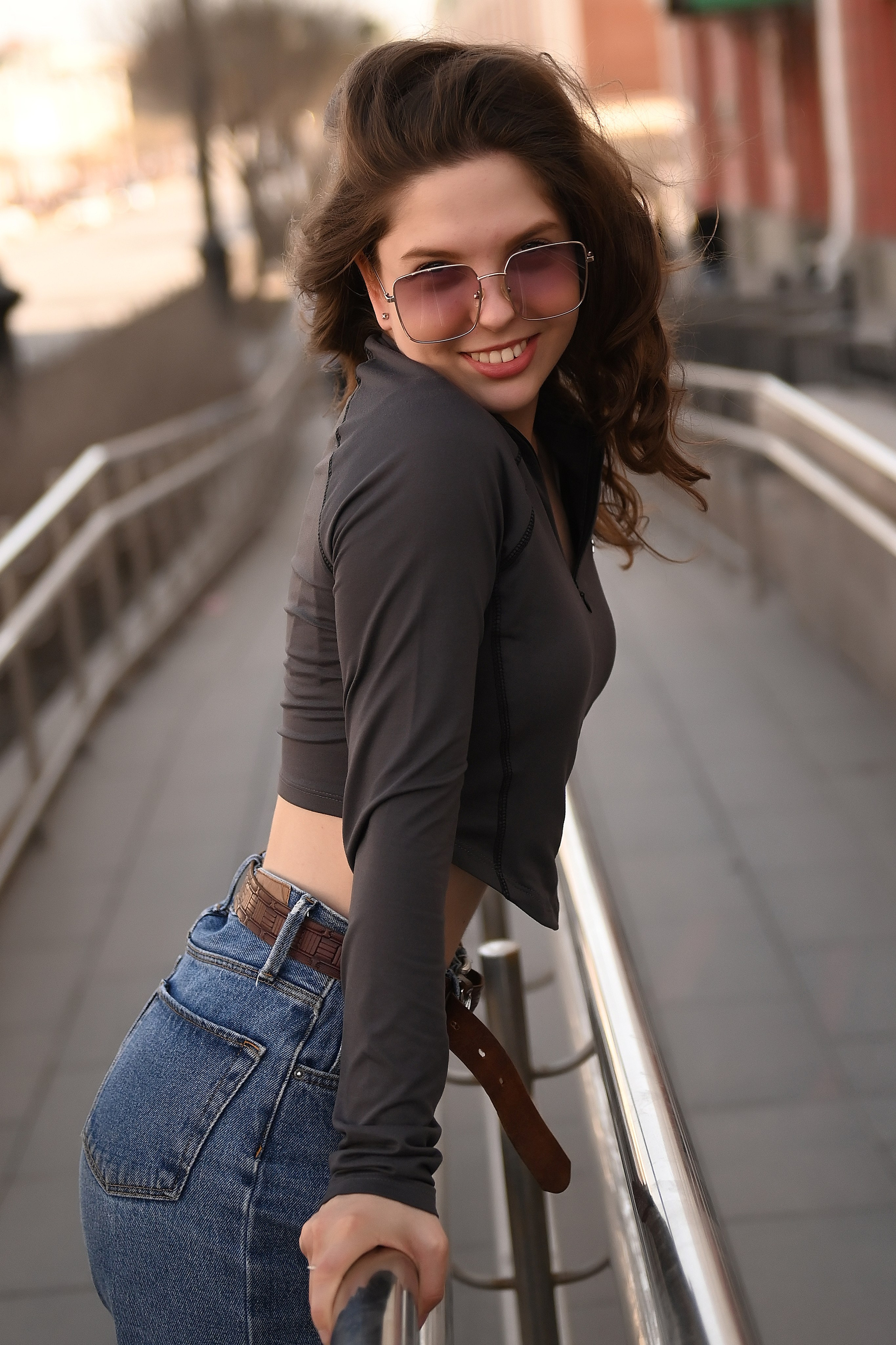 Индивидуальная прогулочная в городе. Свадебный, семейный, детский, контент фотограф в Омске Максим Ильин