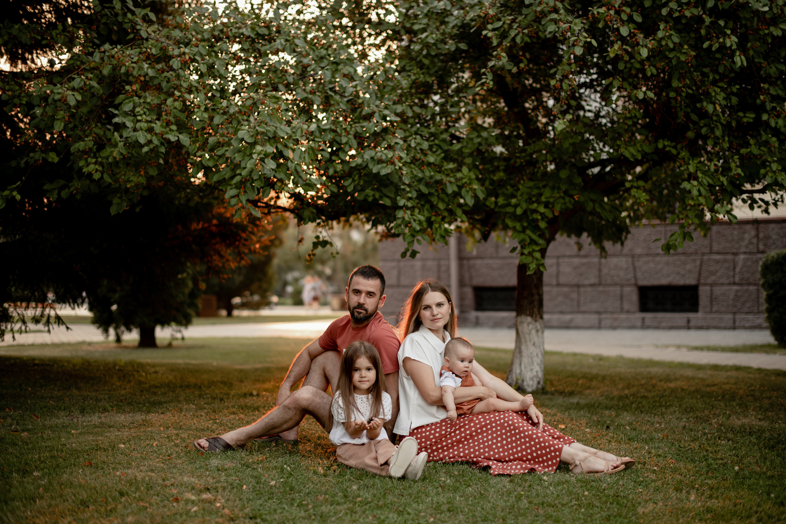 Семейная съемка в центре города. Свадебный фотограф Тюмень Анастасия Битная