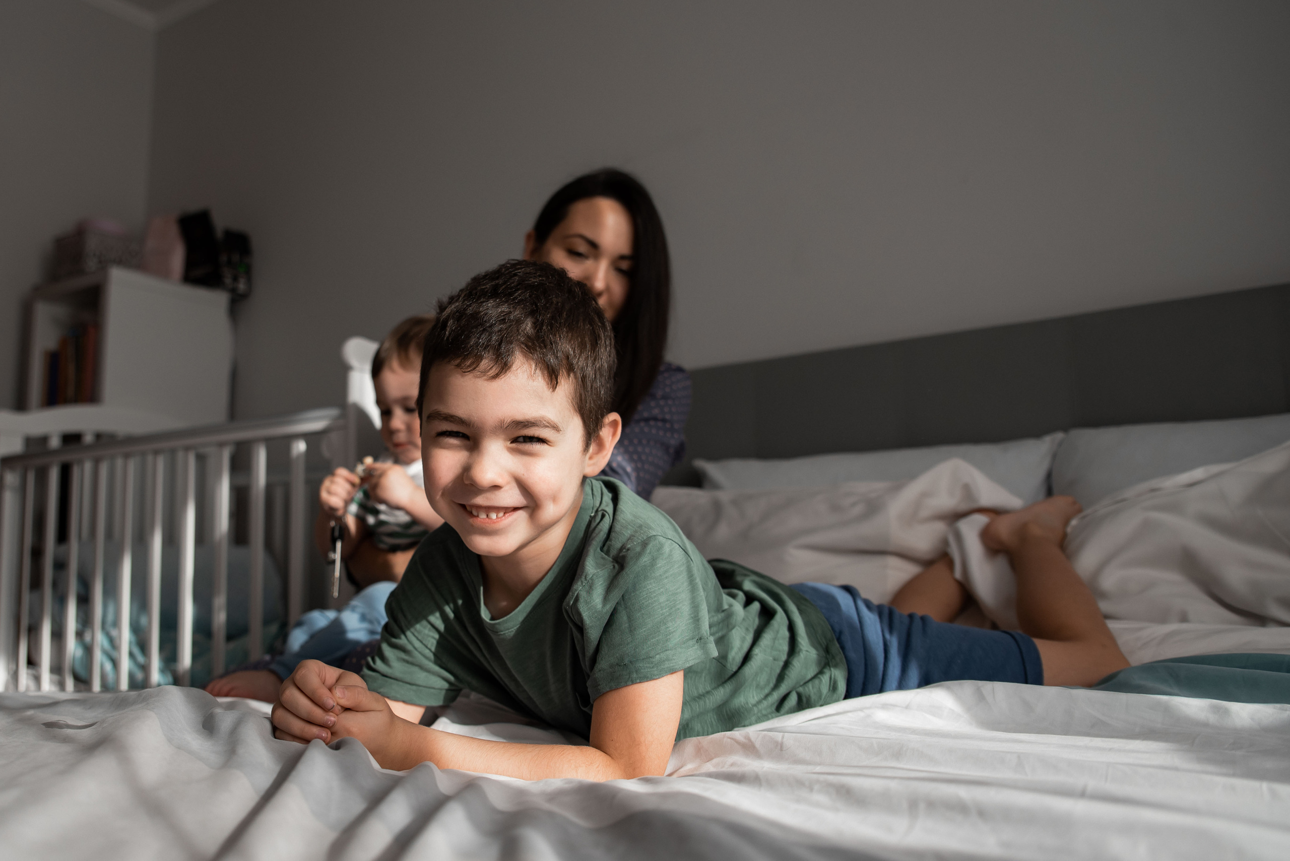 Домашняя съемка, Катя и мальчишки. Свадебный фотограф Тюмень Анастасия Битная