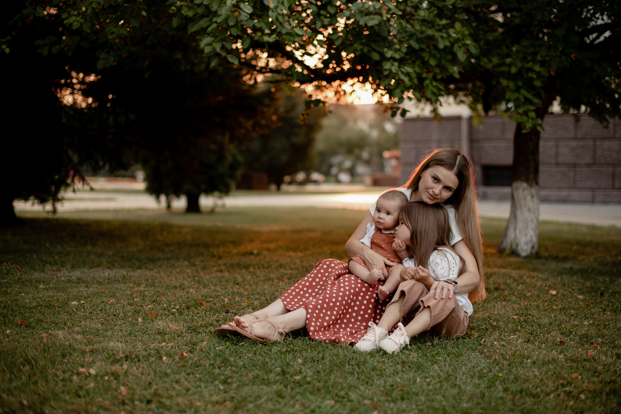Семейная съемка в центре города. Свадебный фотограф Тюмень Анастасия Битная