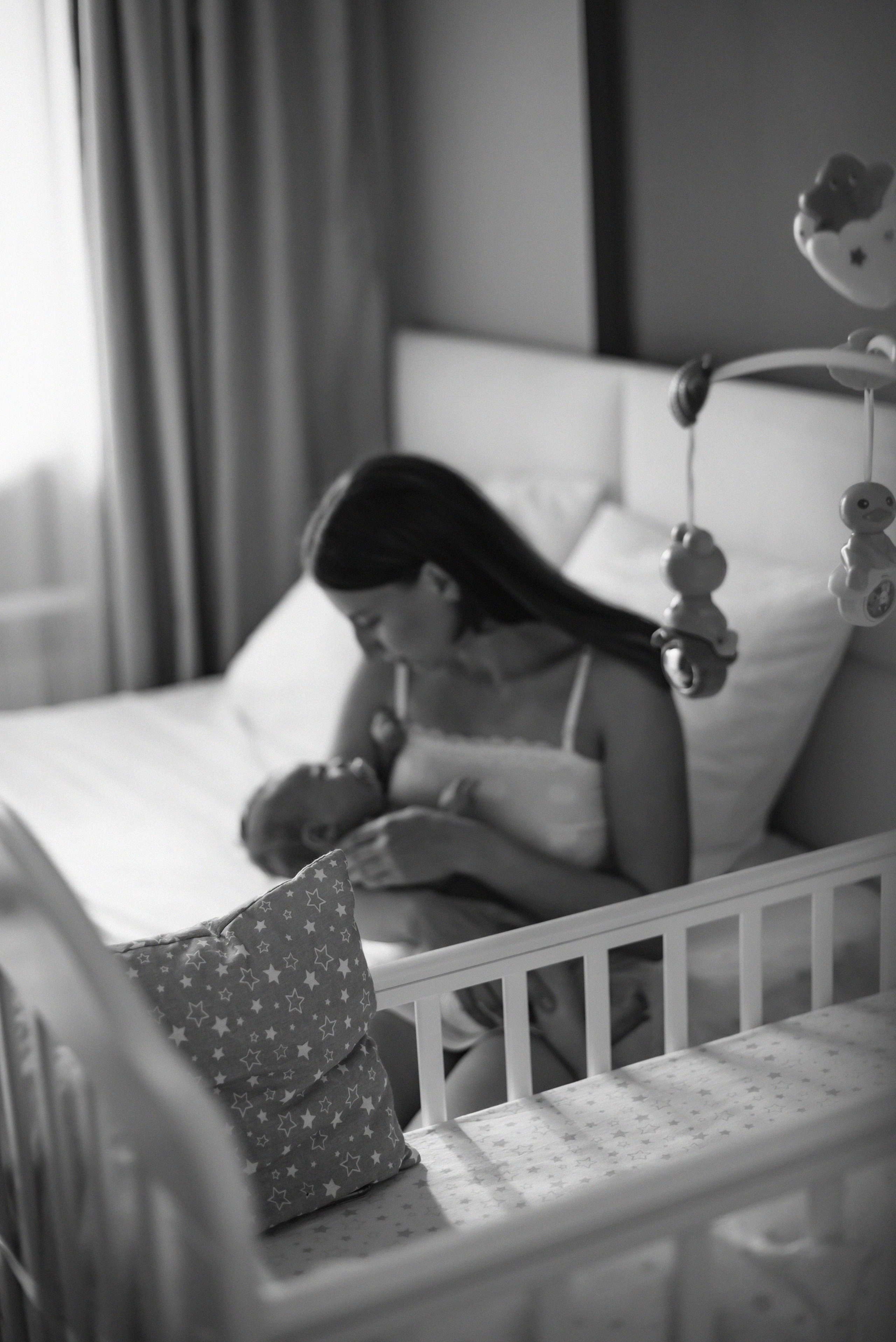 Домашняя съемка с новорожденным малышом дома. Свадебный фотограф Тюмень Анастасия Битная