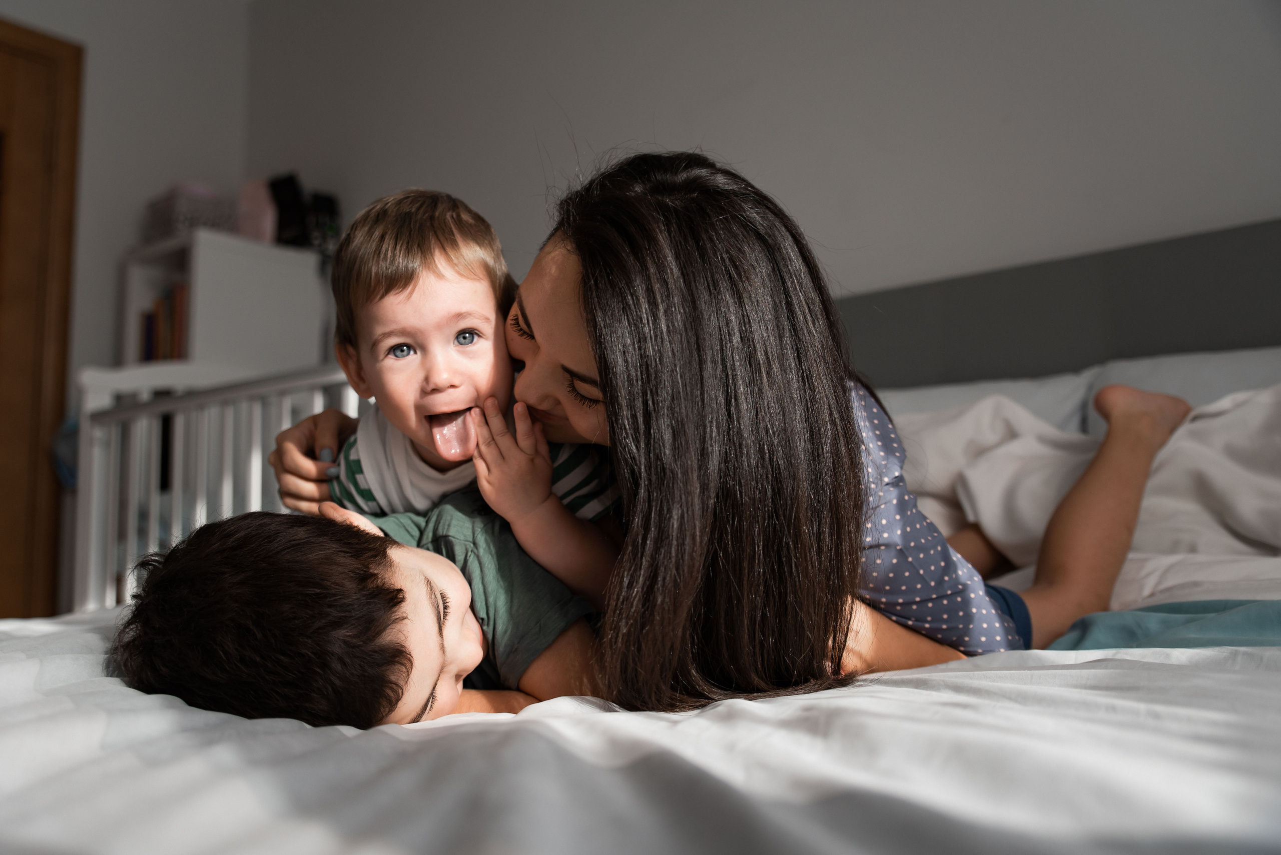 Домашняя съемка, Катя и мальчишки. Свадебный фотограф Тюмень Анастасия Битная