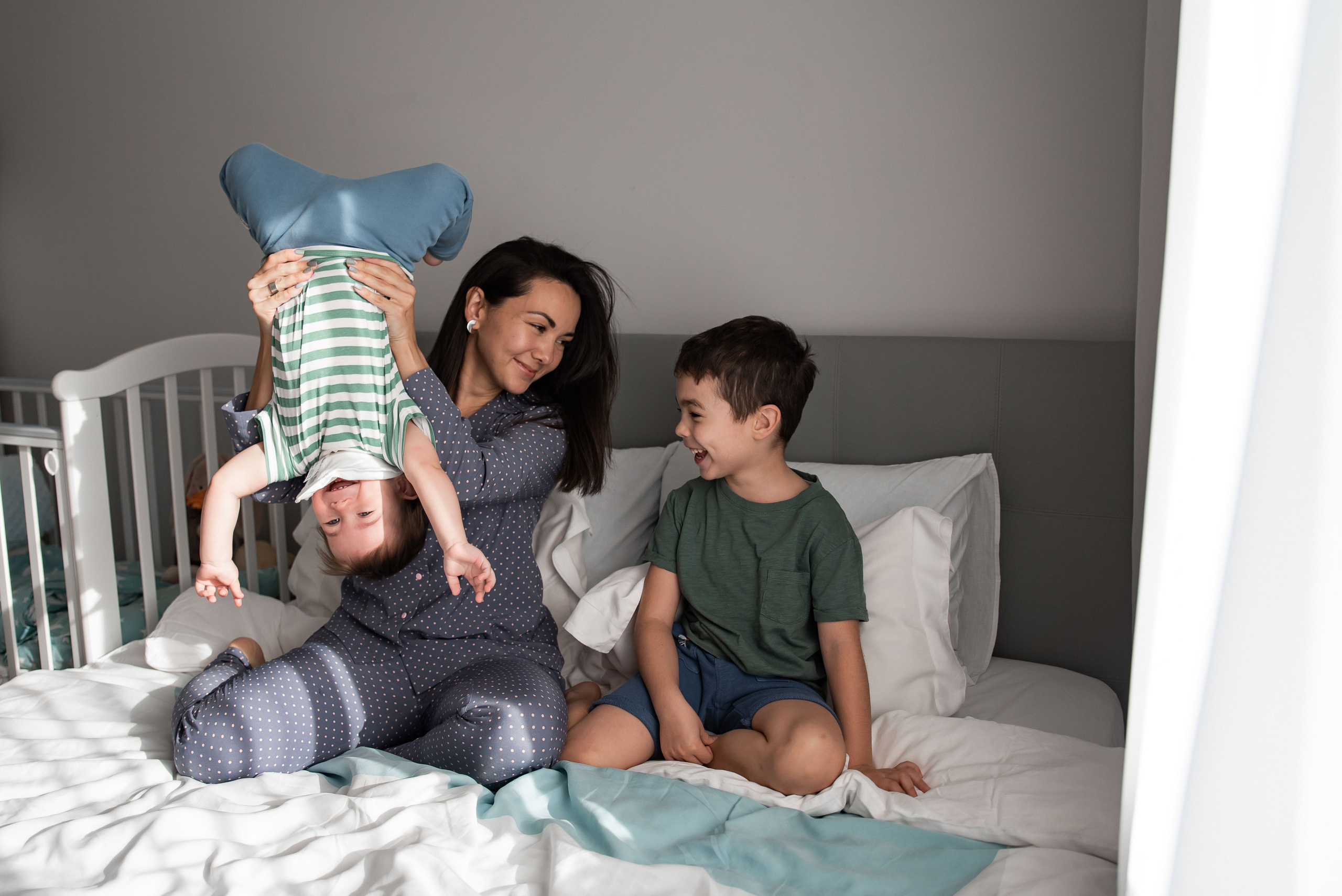 Домашняя съемка, Катя и мальчишки. Свадебный фотограф Тюмень Анастасия Битная