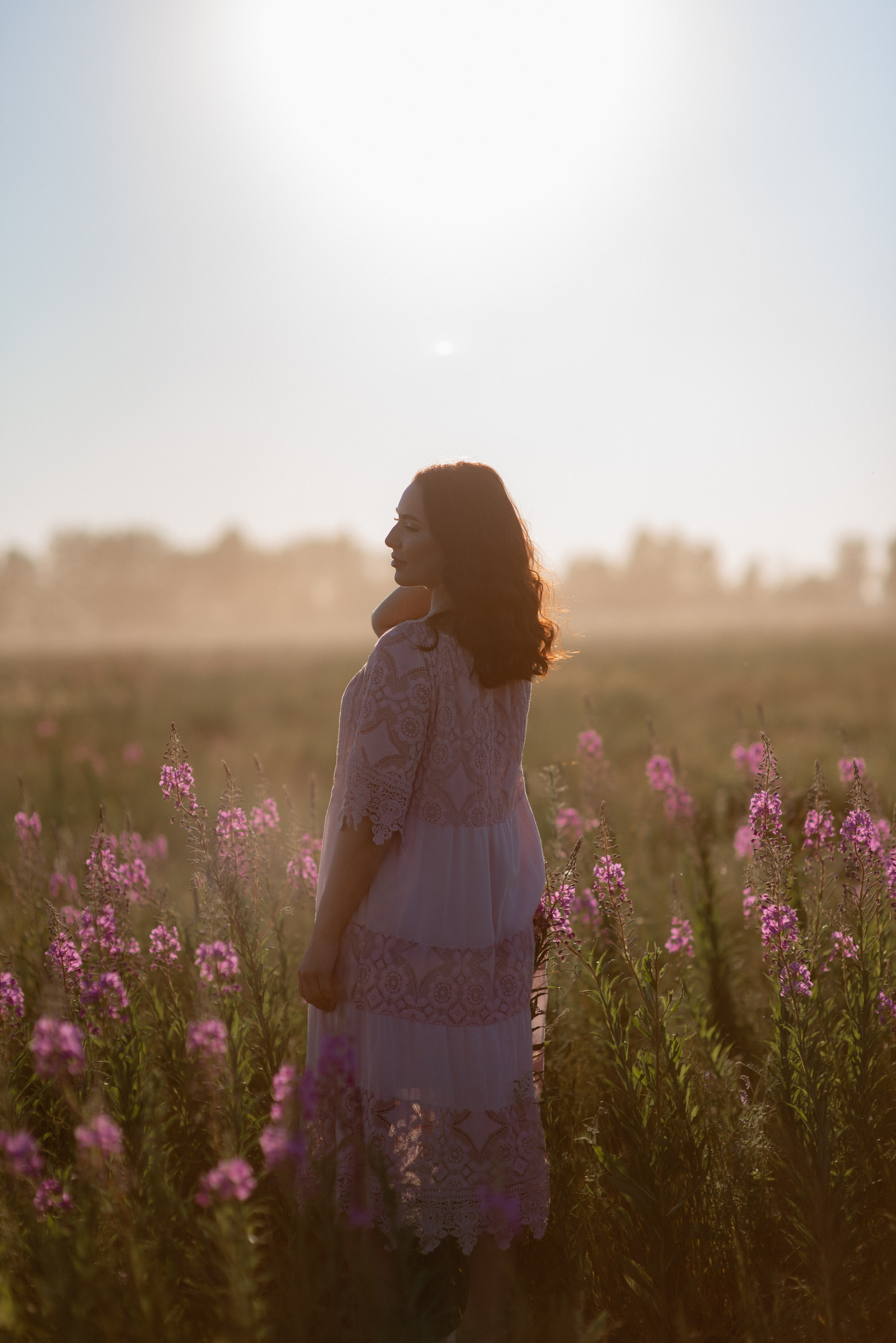 В цветущих полях. Свадебный фотограф Тюмень Анастасия Битная