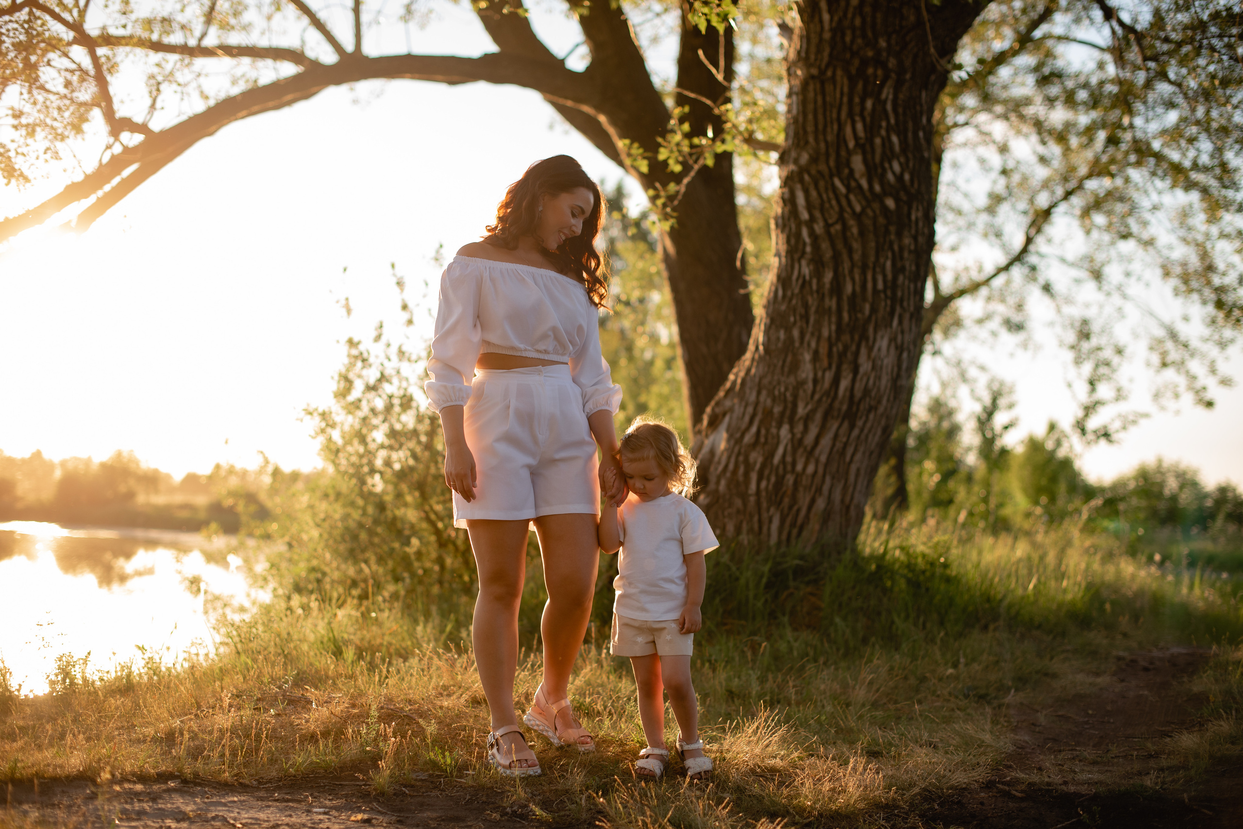 В цветущих полях. Свадебный фотограф Тюмень Анастасия Битная