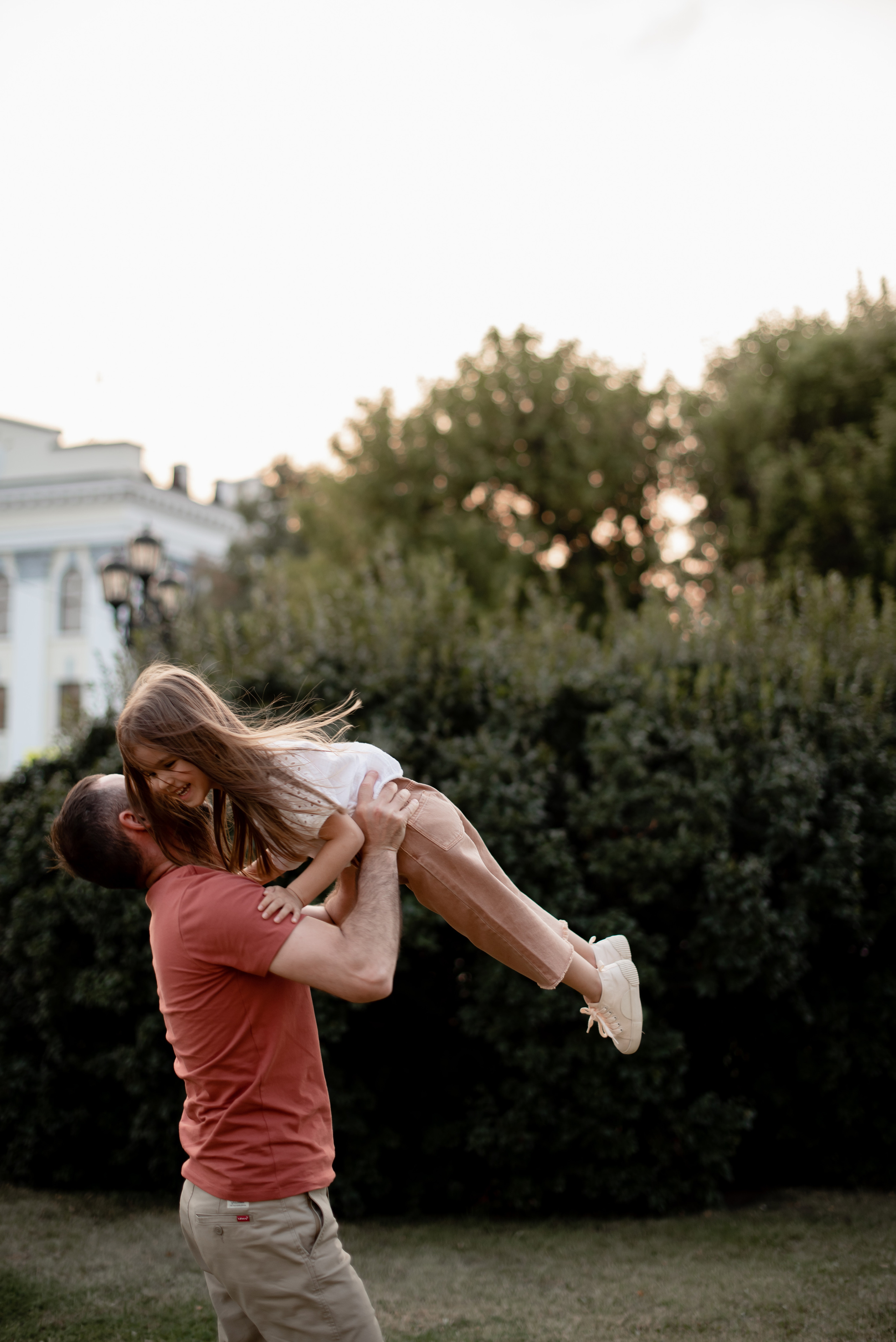 Семейная съемка в центре города. Свадебный фотограф Тюмень Анастасия Битная