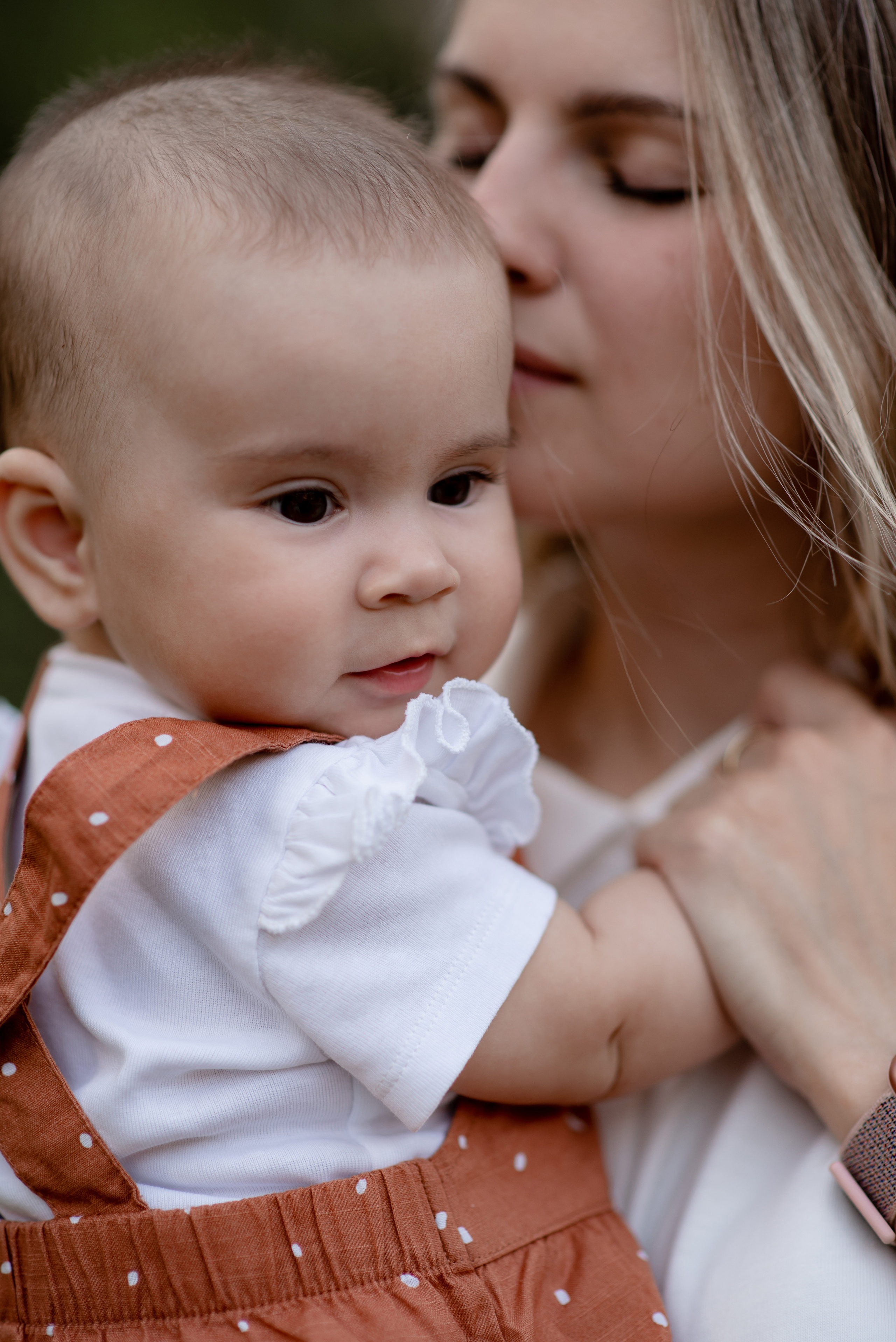 Семейная съемка в центре города. Свадебный фотограф Тюмень Анастасия Битная