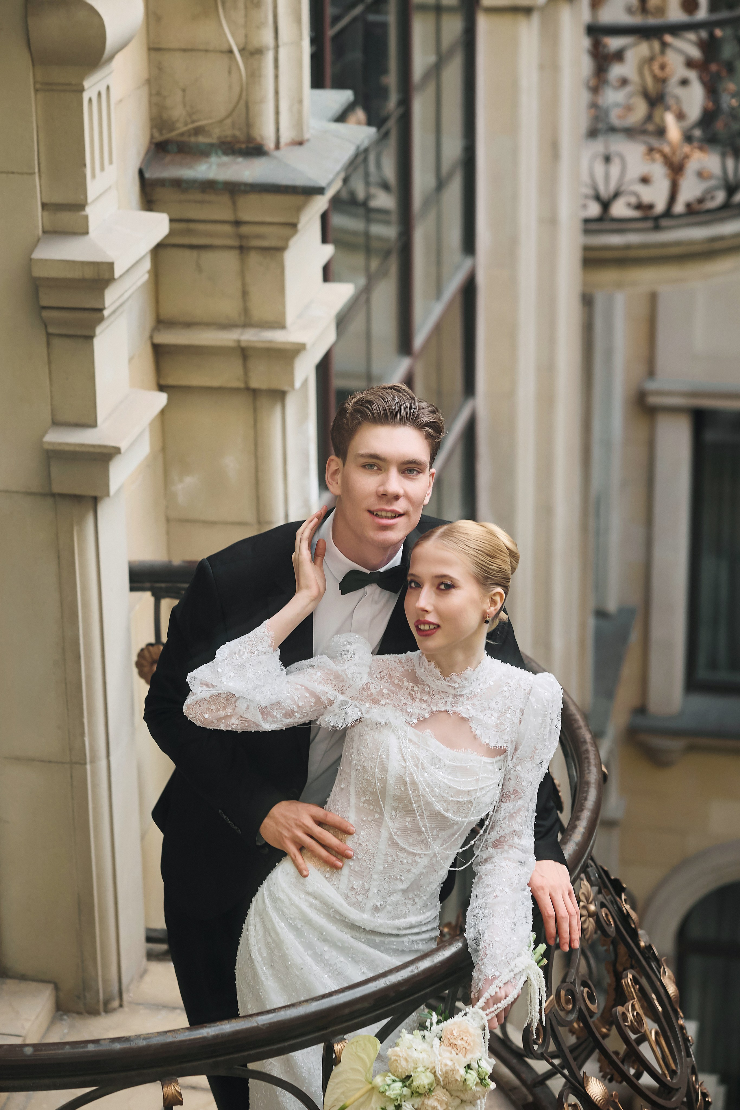 Вадим и Алина. Сборы в отеле St Regis. Свадебный фотограф в Москве и Подмосковье