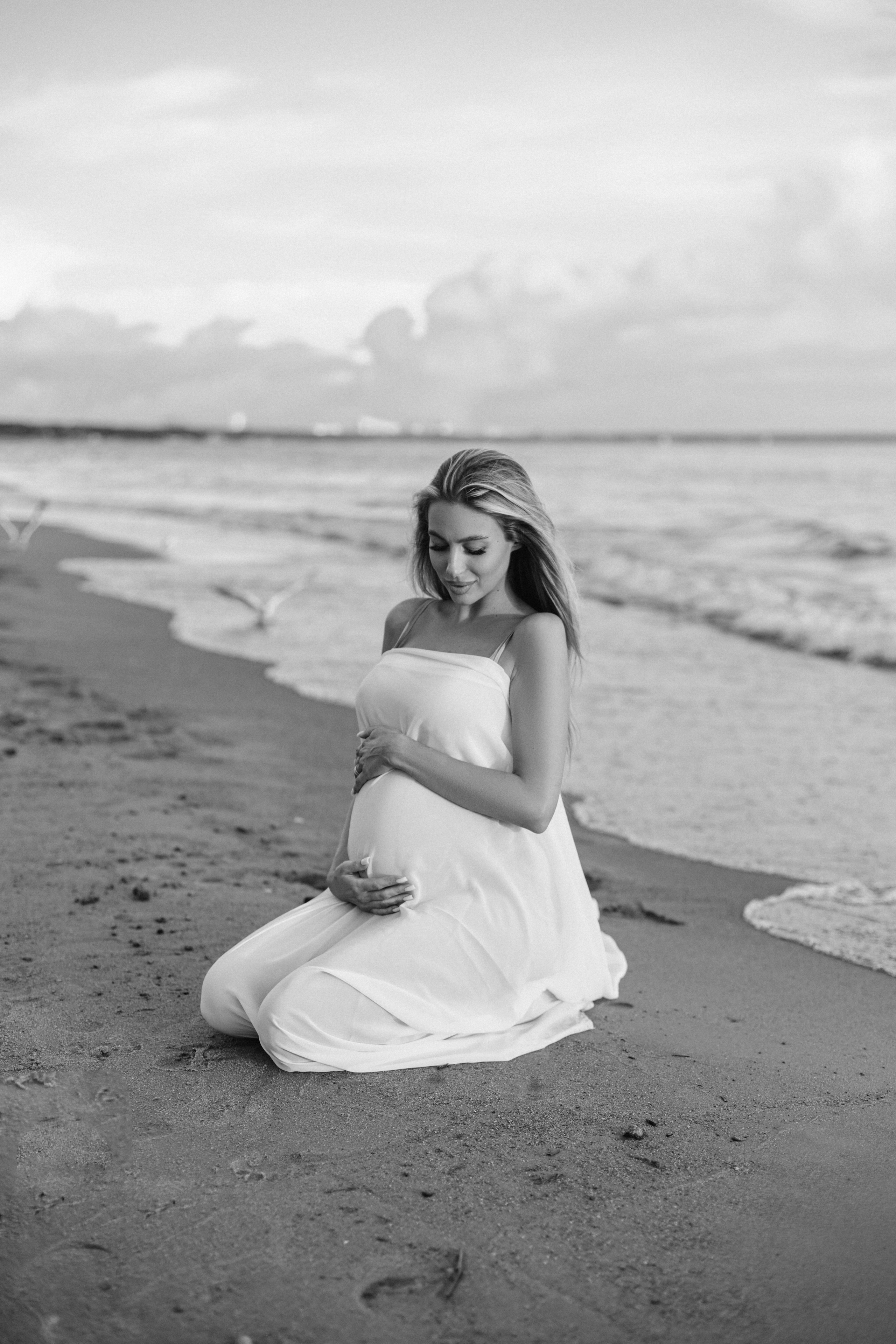 Sea. NatalieDmi — фотосессия беременности, семейный фотограф, портрет