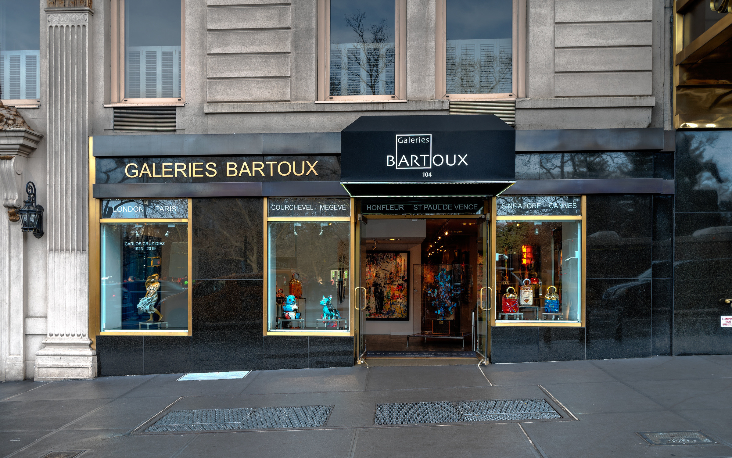 Contemporary Art Gallery. NYC