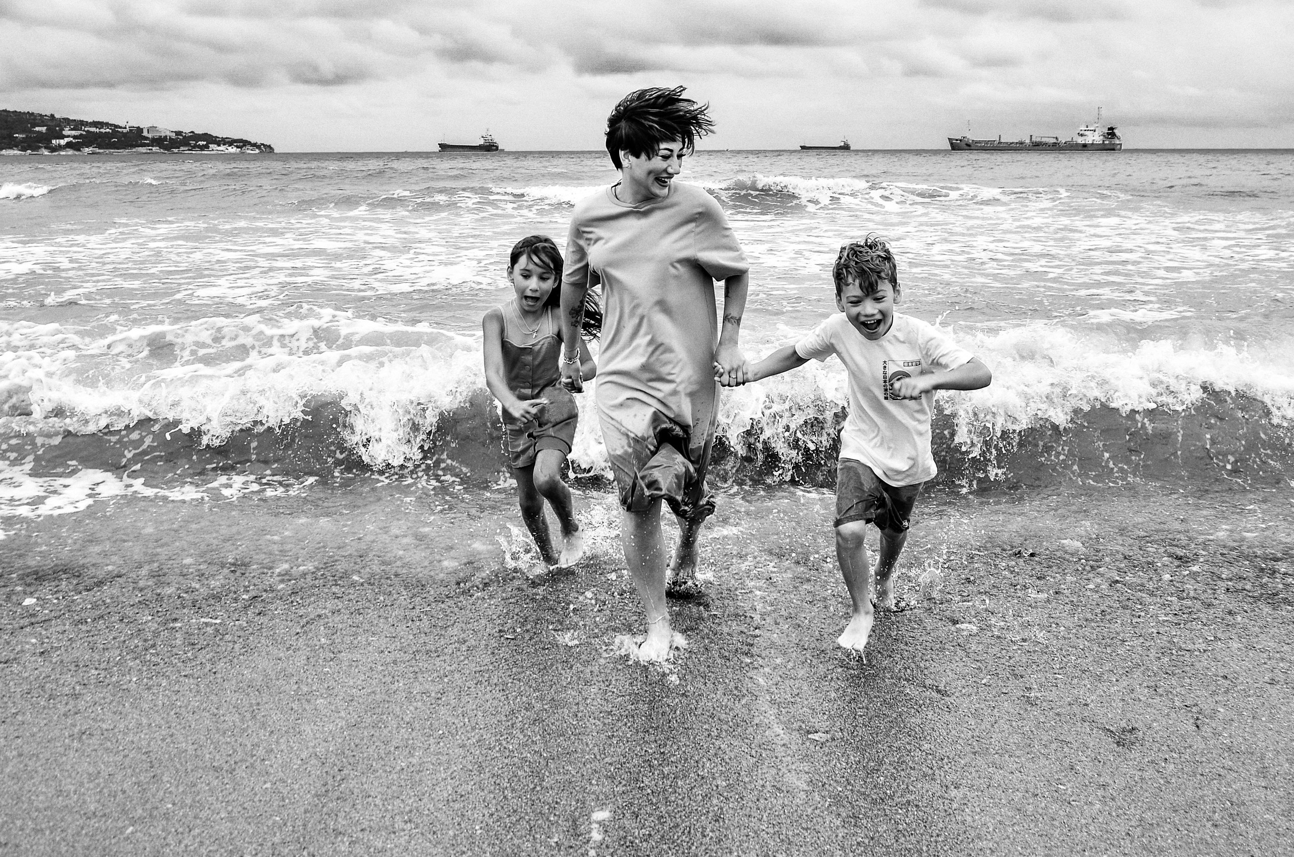 В шторм 🌊. Фотограф Кабардинка · Геленджик