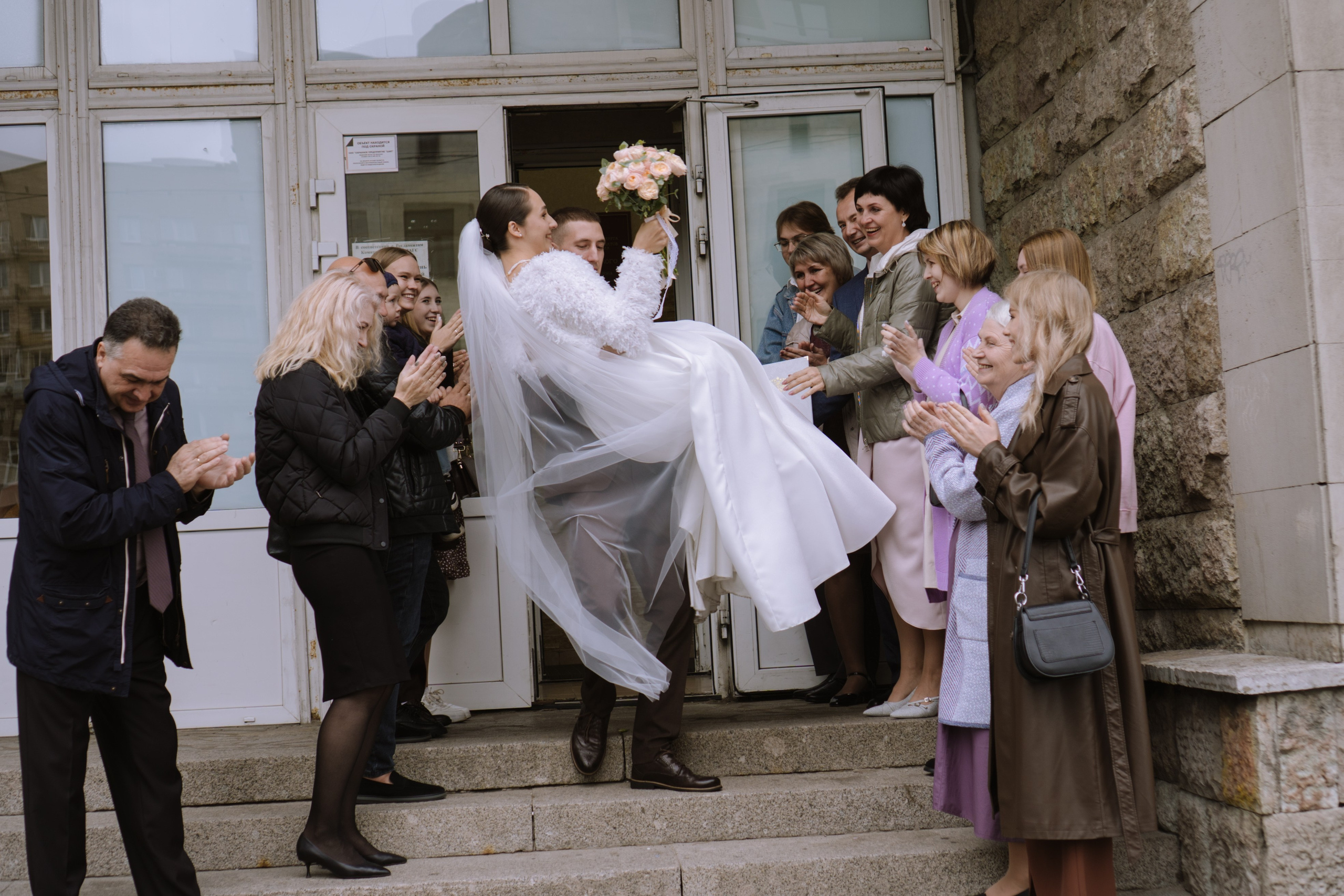 РЕПОРТАЖНАЯ СЬЕМКА В ЗАГСЕ. Профессиональный фотограф, Санкт-Петербург — Виктория Богомолова