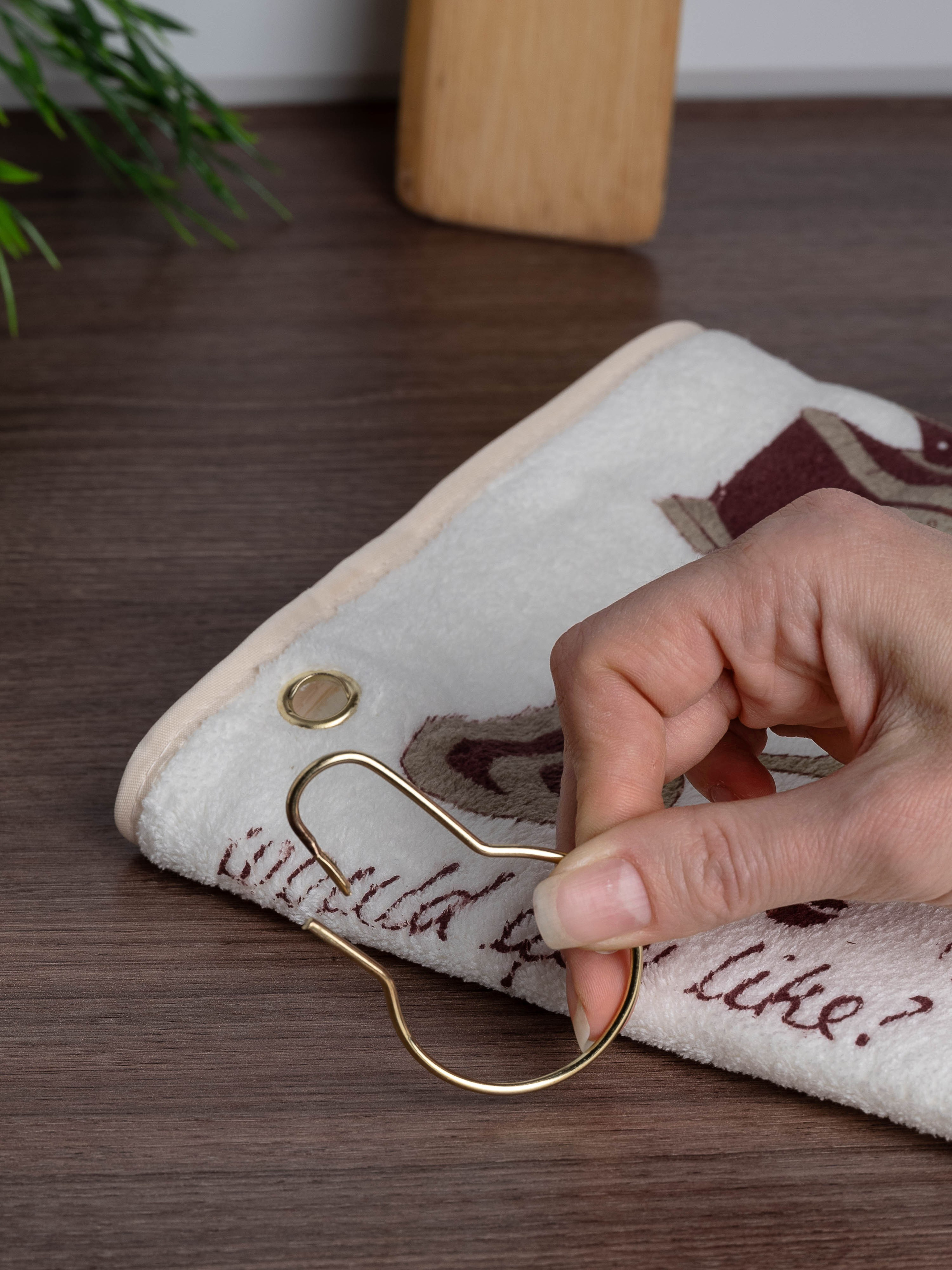 Фото с моделью для карточки товара.