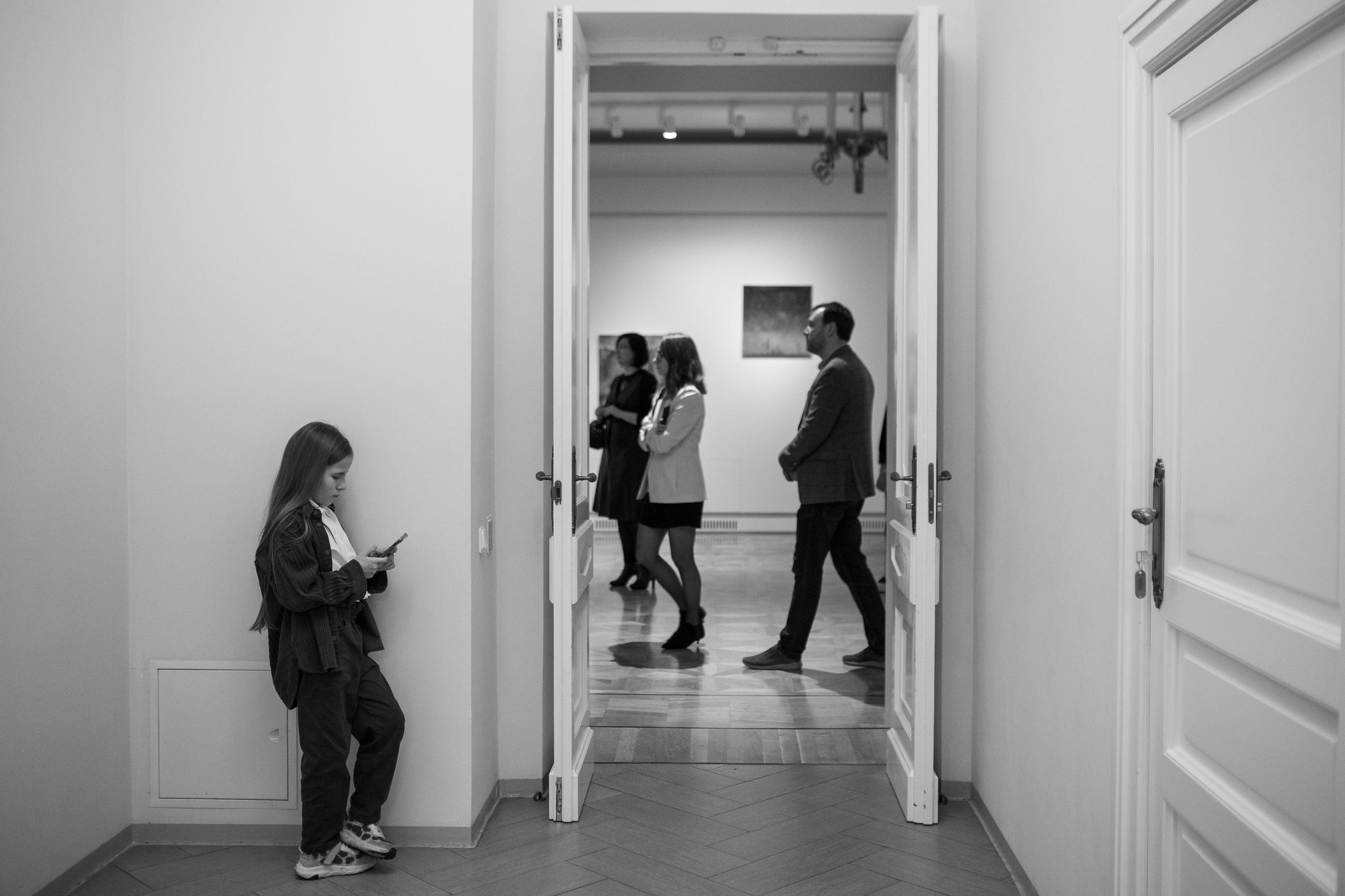 Открытие экспозиции «Путевые заметки. Привал». Фотограф городских и семейных событий Артем Карпухин