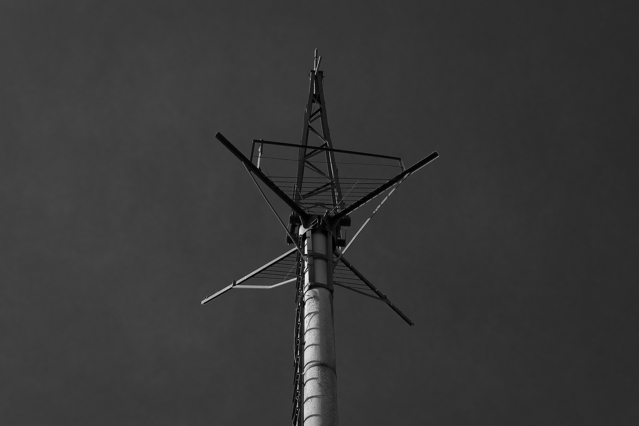 Границы и Рамки. Аmat Victoria Сuram