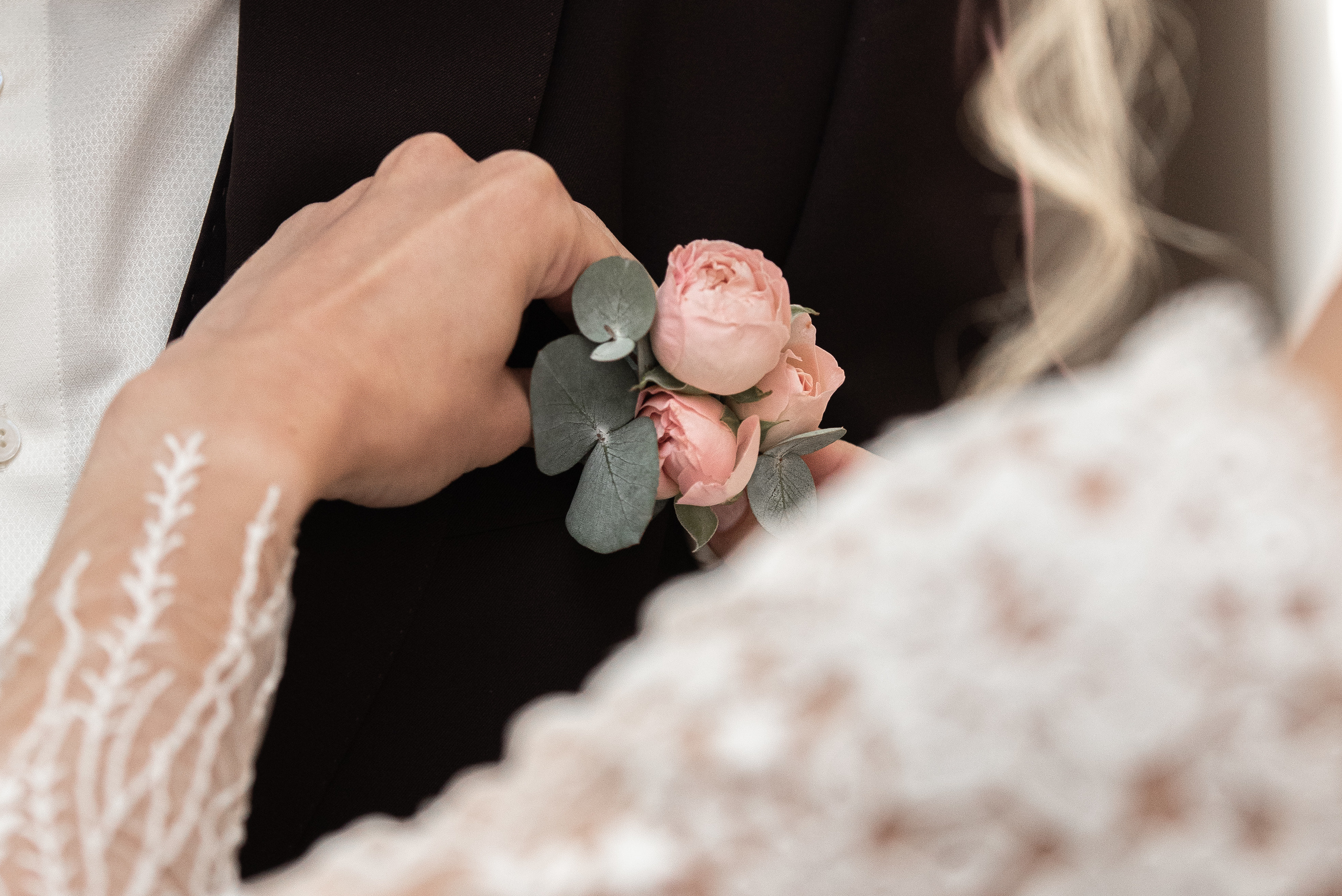 Свадебные фотографии с ретро автомобилем. Свадебный фотограф Наталья Немцева в Санкт-Петербурге