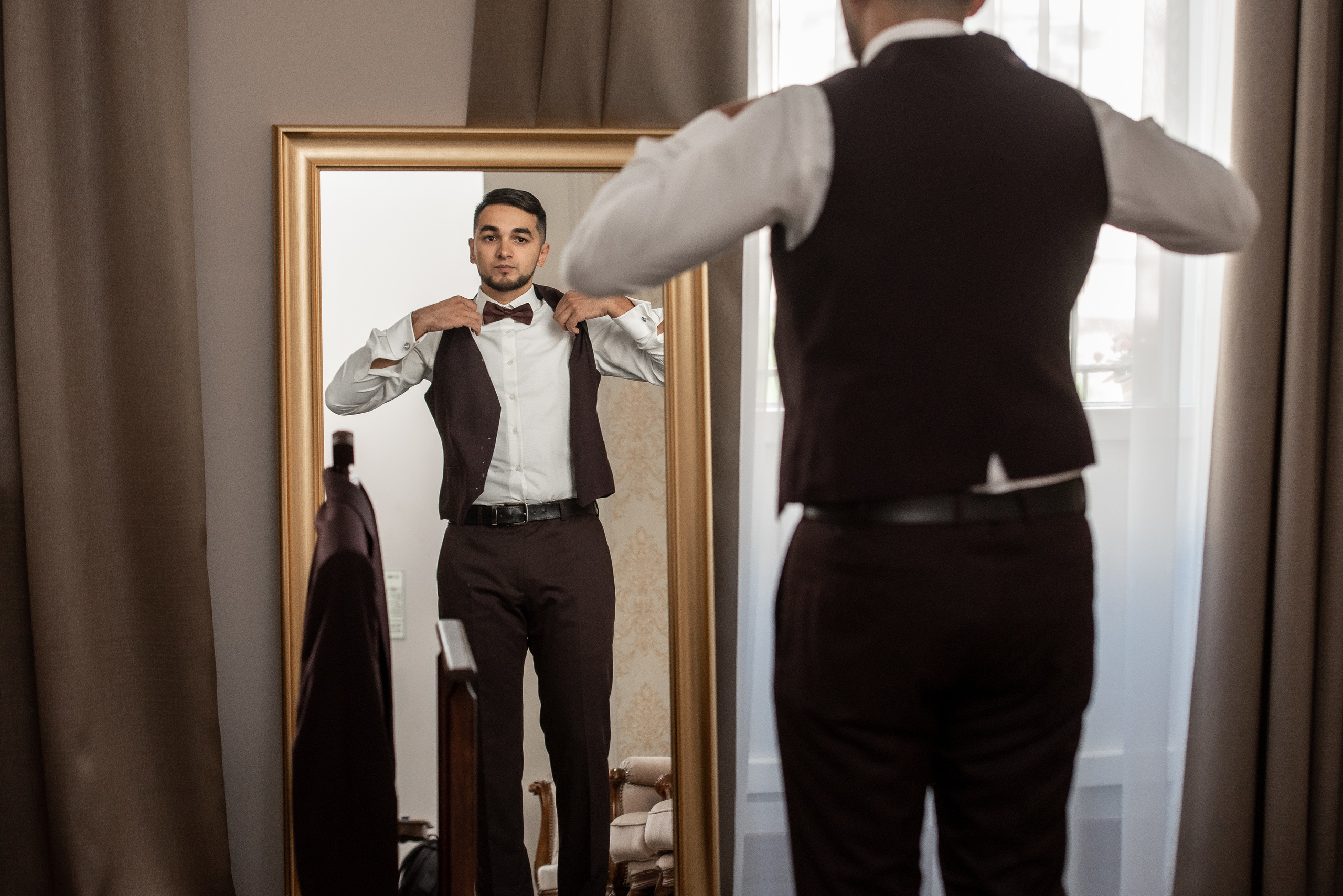 Свадебные фотографии с ретро автомобилем. Свадебный фотограф Наталья Немцева в Санкт-Петербурге